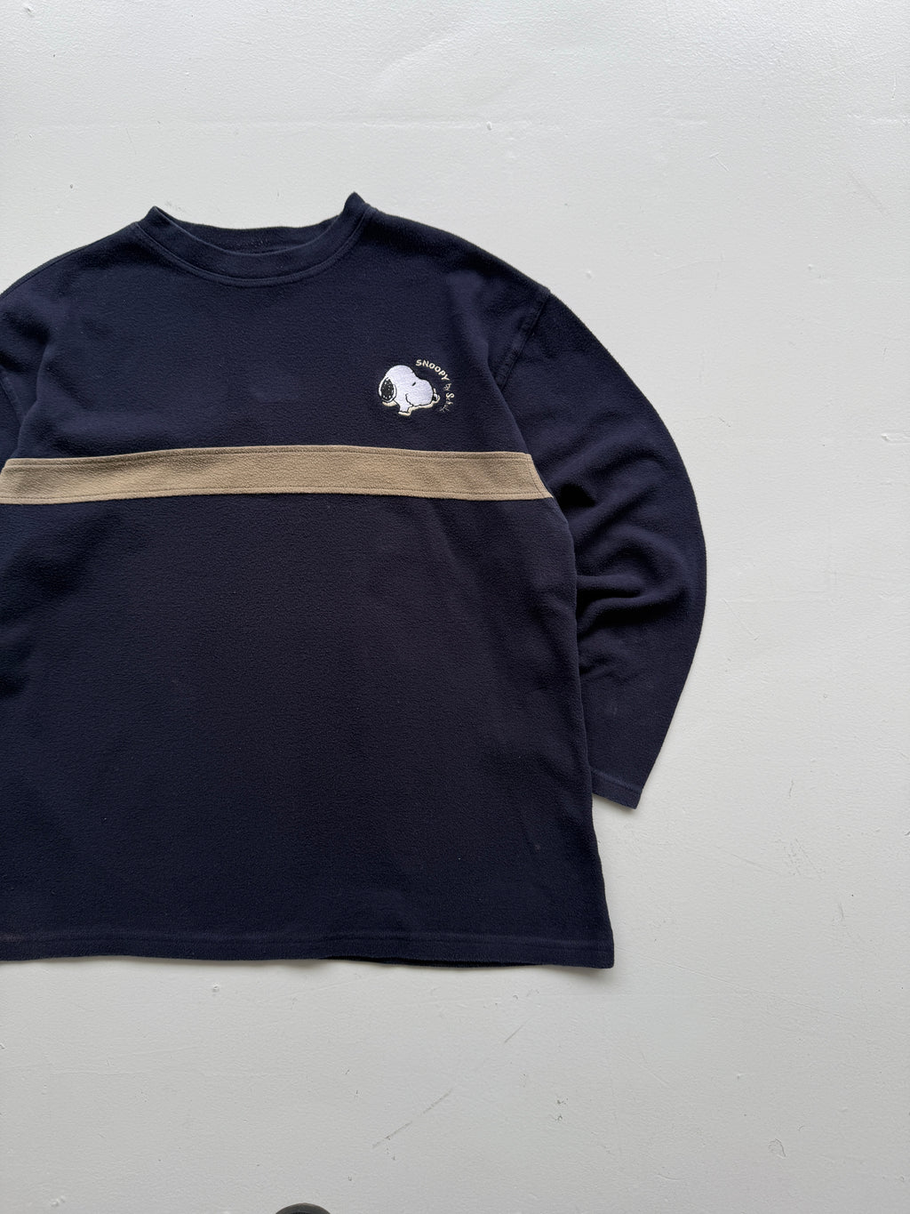 Studio Aventures Snoopy Peanuts 90's Vintage Sweatshirt - Medium
