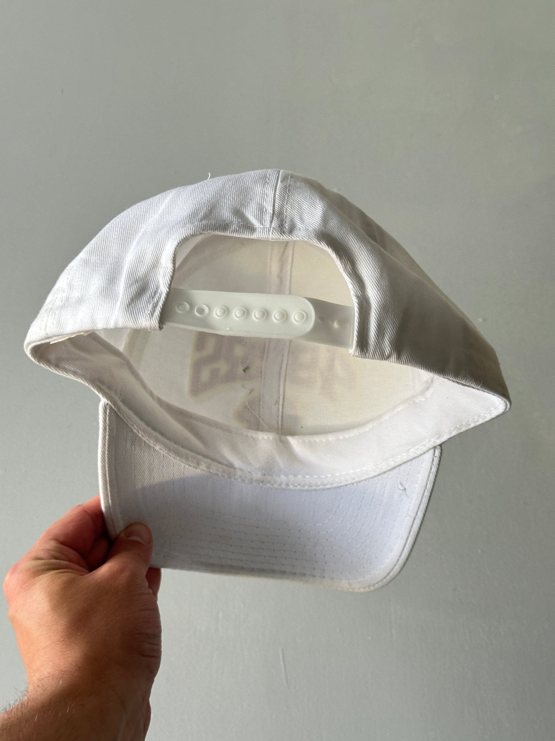 White New Era San Francisco 49ers 80's Vintage SnapBack Trucker Cap