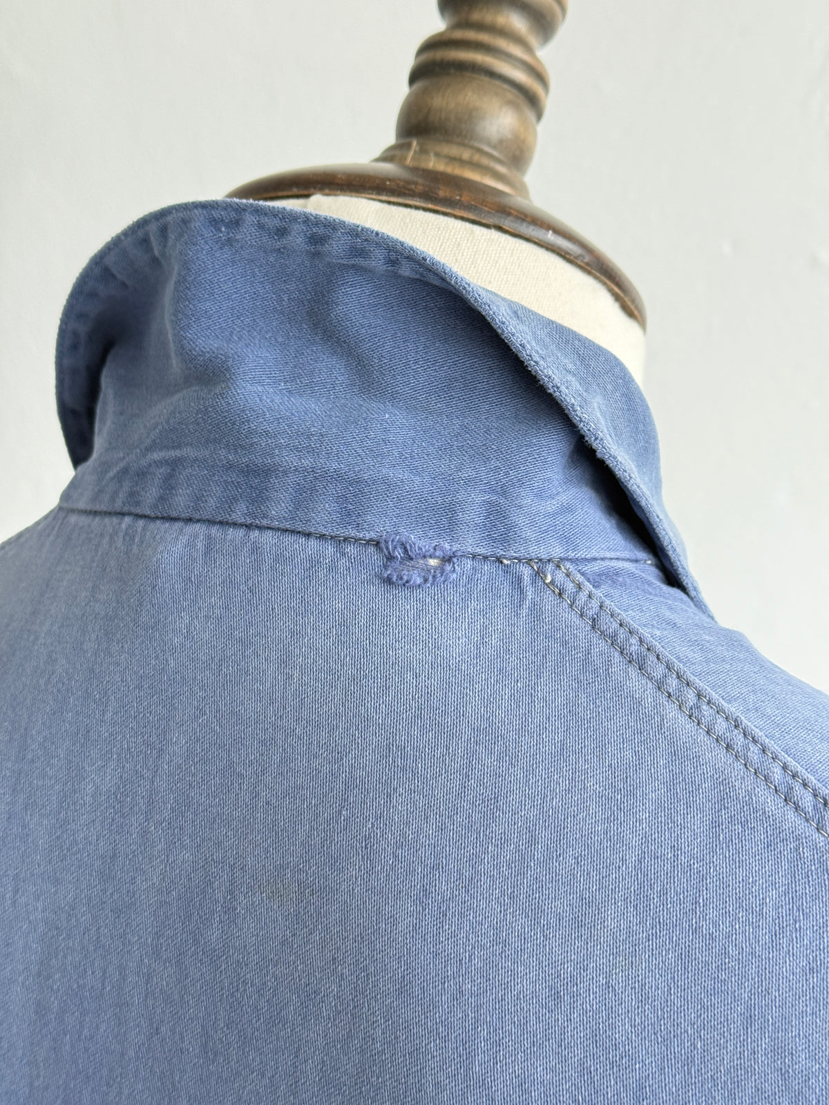 Thrashed Blue French 1950's Vintage Workwear Chore Jacket CH535 - Medium