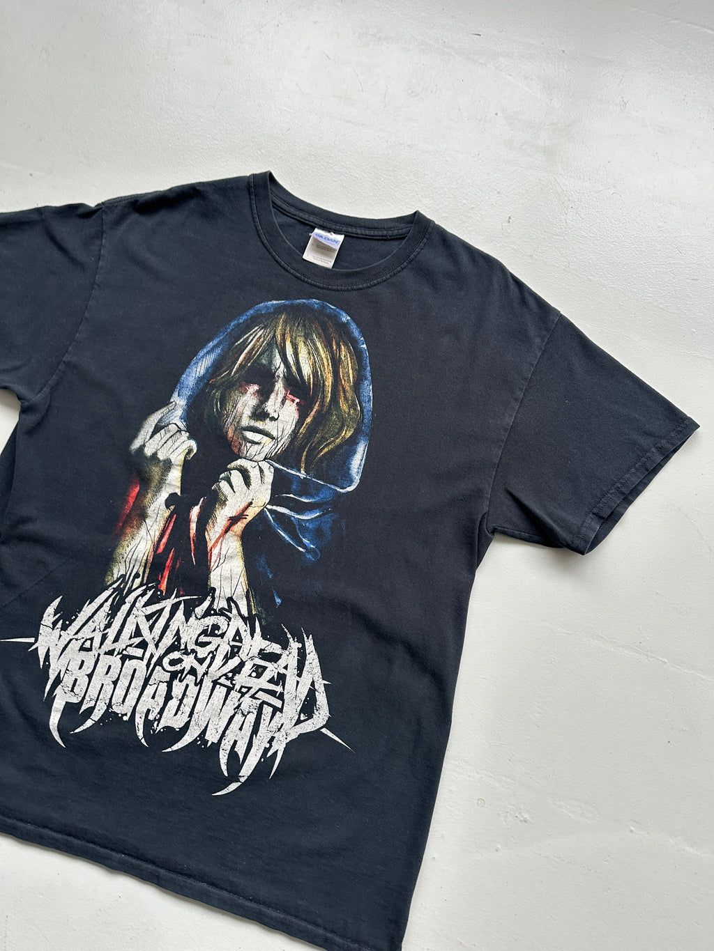 Black Walking Dead on Broadway 00's Vintage Emo Graphic T-Shirt - Large