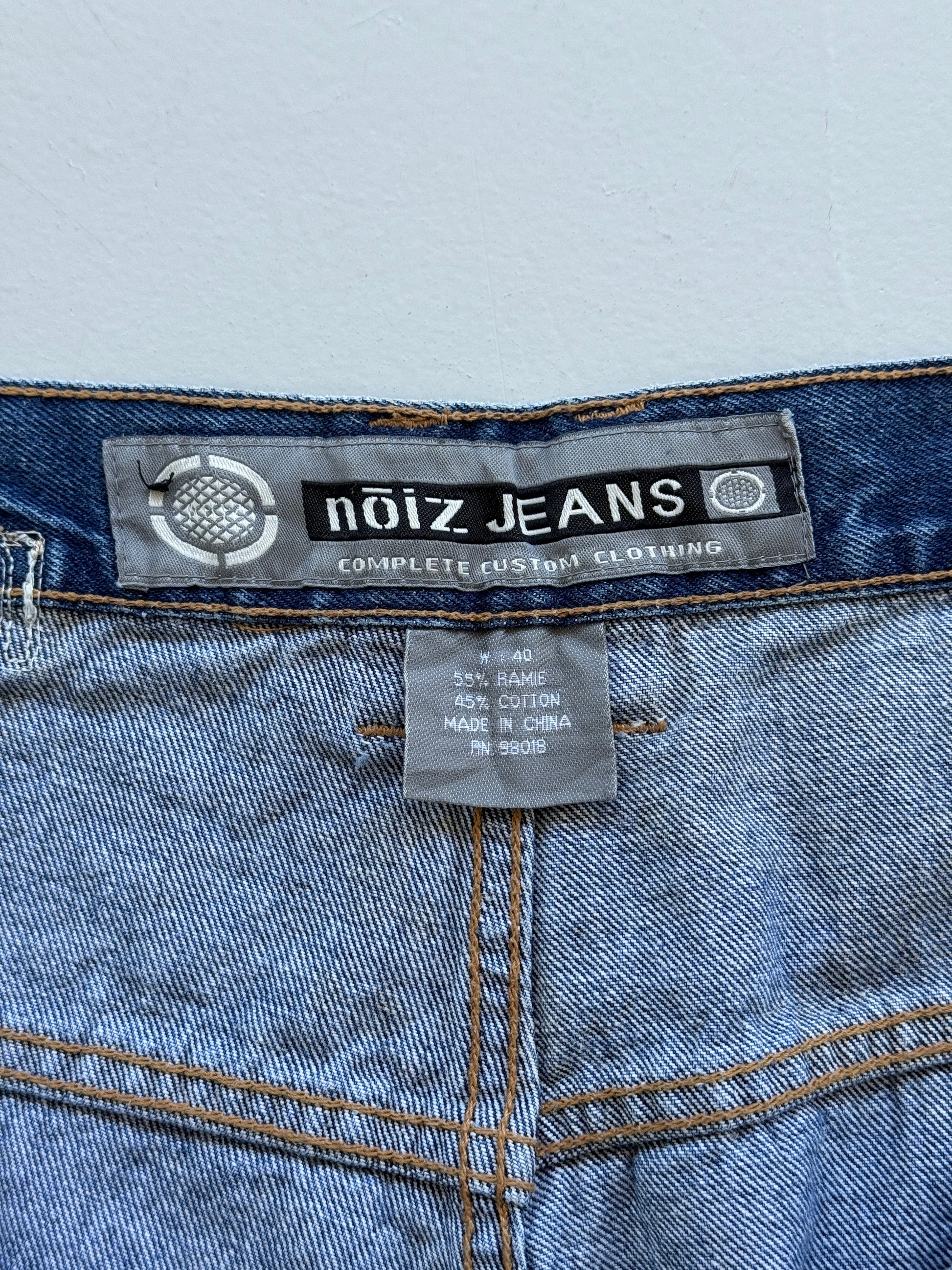 Mid Blue Noiz 00's Vintage Y2K Baggy Hip Hop Cargo Denim Shorts - W38 x L11