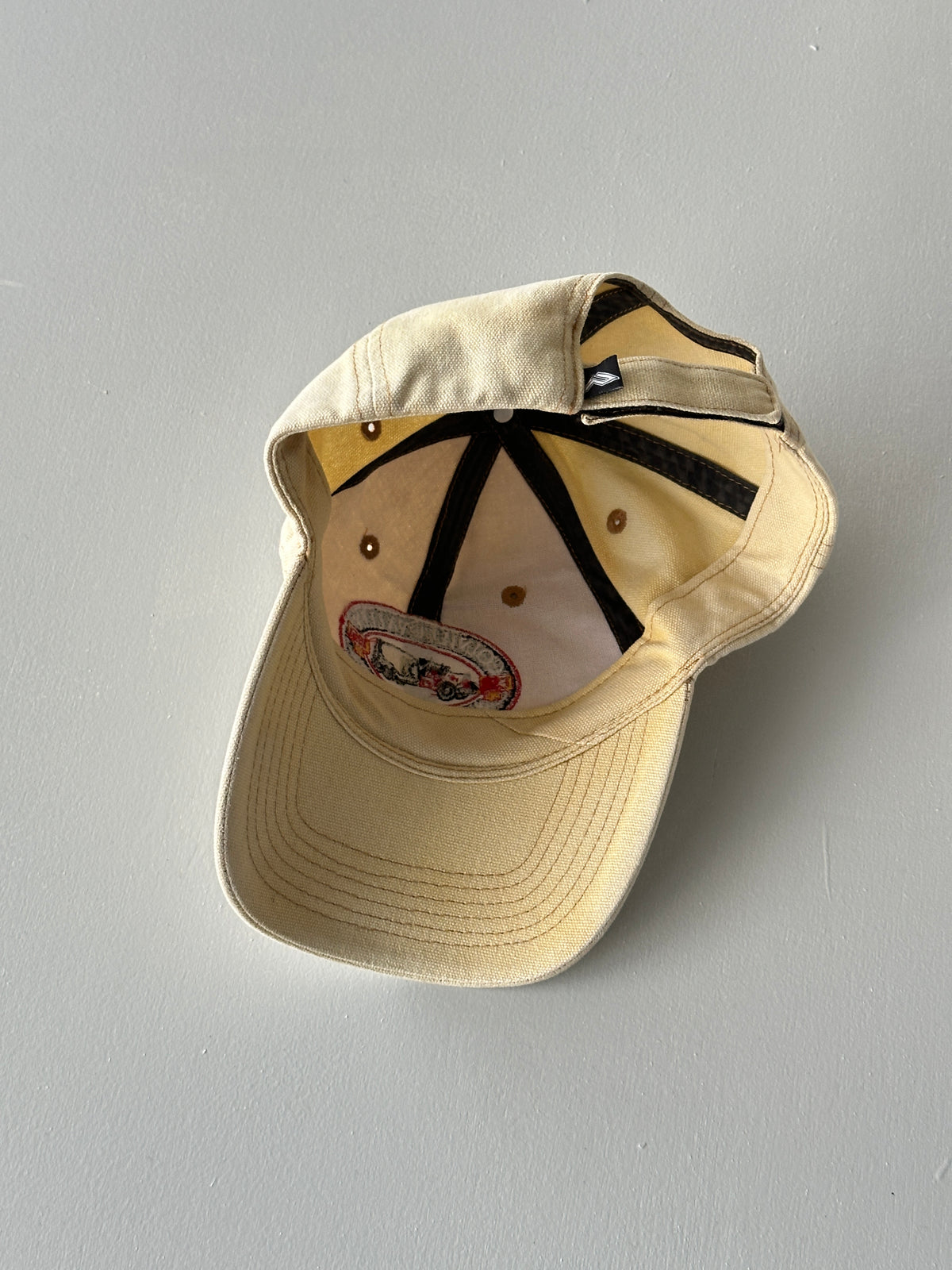 Cream Colville Valley Concrete Corp 90's Vintage SnapBack Trucker Cap