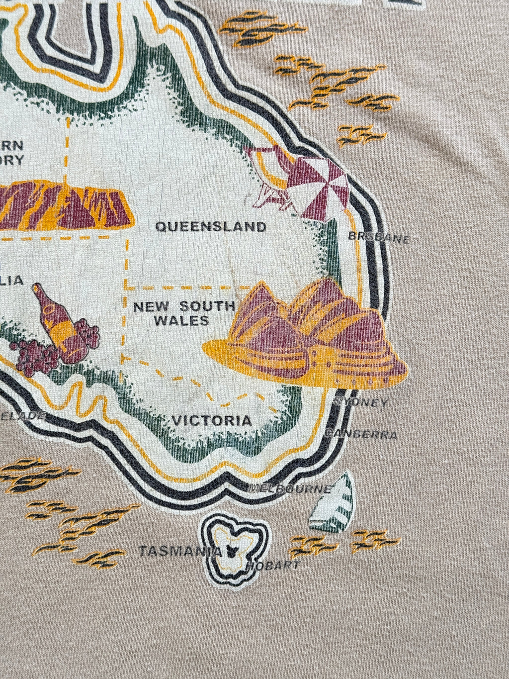 Beige Australia 00's Vintage Tourist Graphic T-Shirt - XL