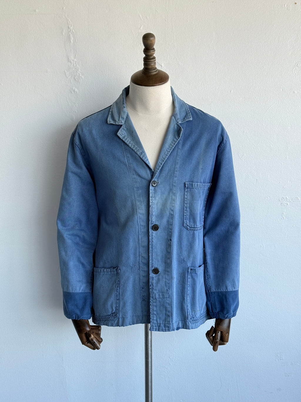 Thrashed Blue French 1950's Vintage Workwear Chore Jacket CH482 - Medium