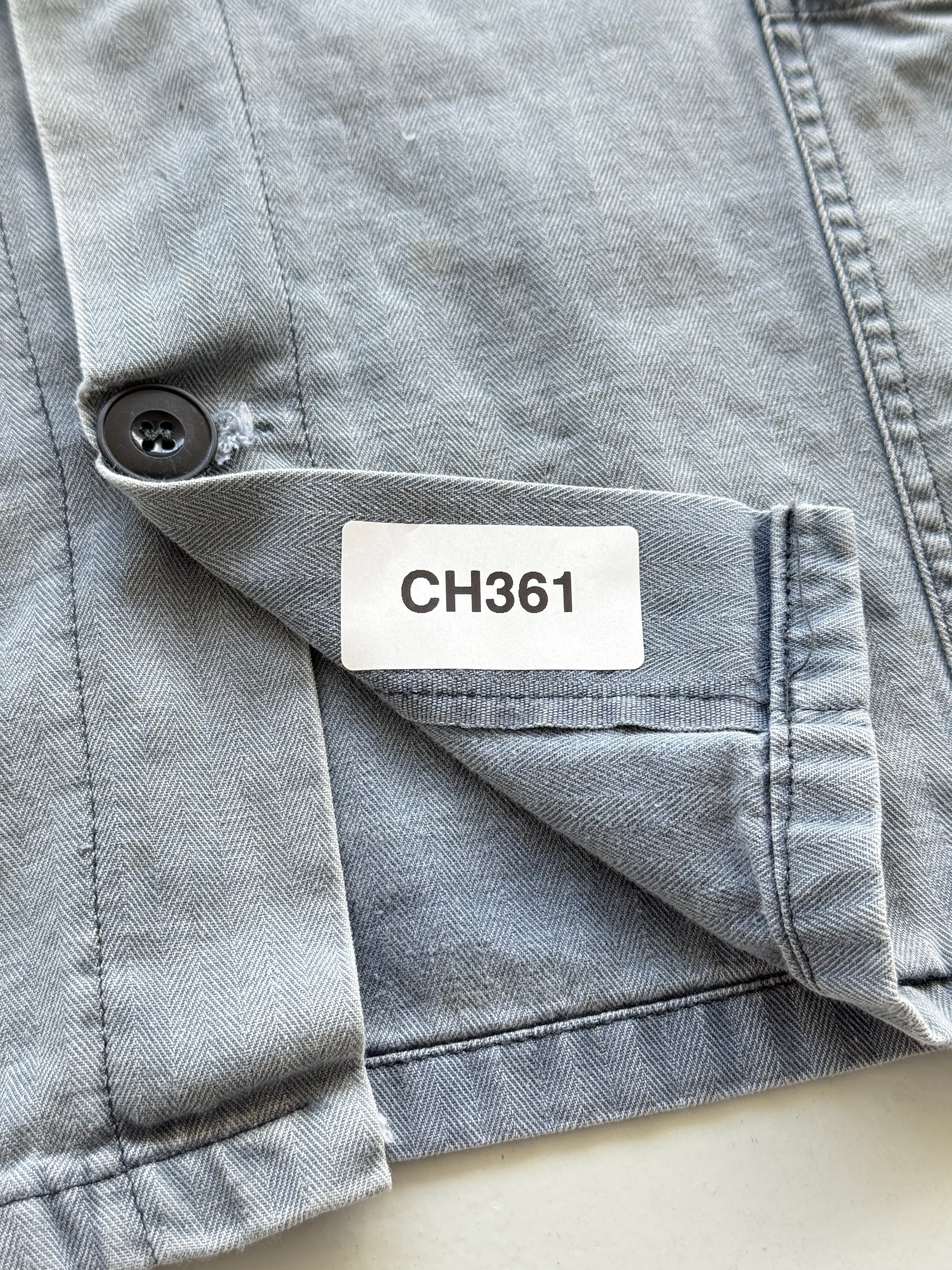 Thrashed Faded Blue French Vintage Workwear Chore Jacket CH361 - Small