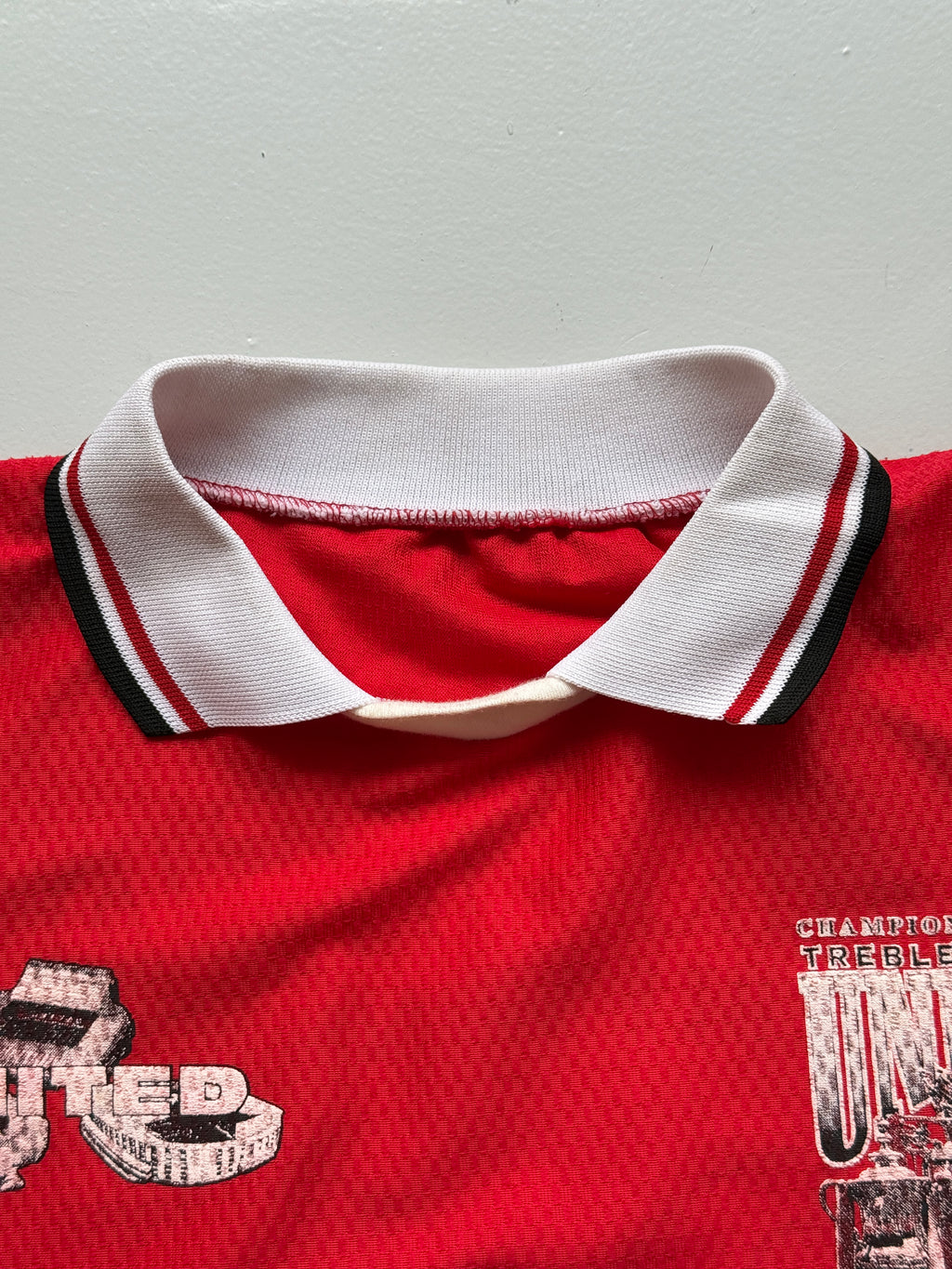 Manchester United Treble Winners 1999 Vintage Novelty Football Shirt - Large