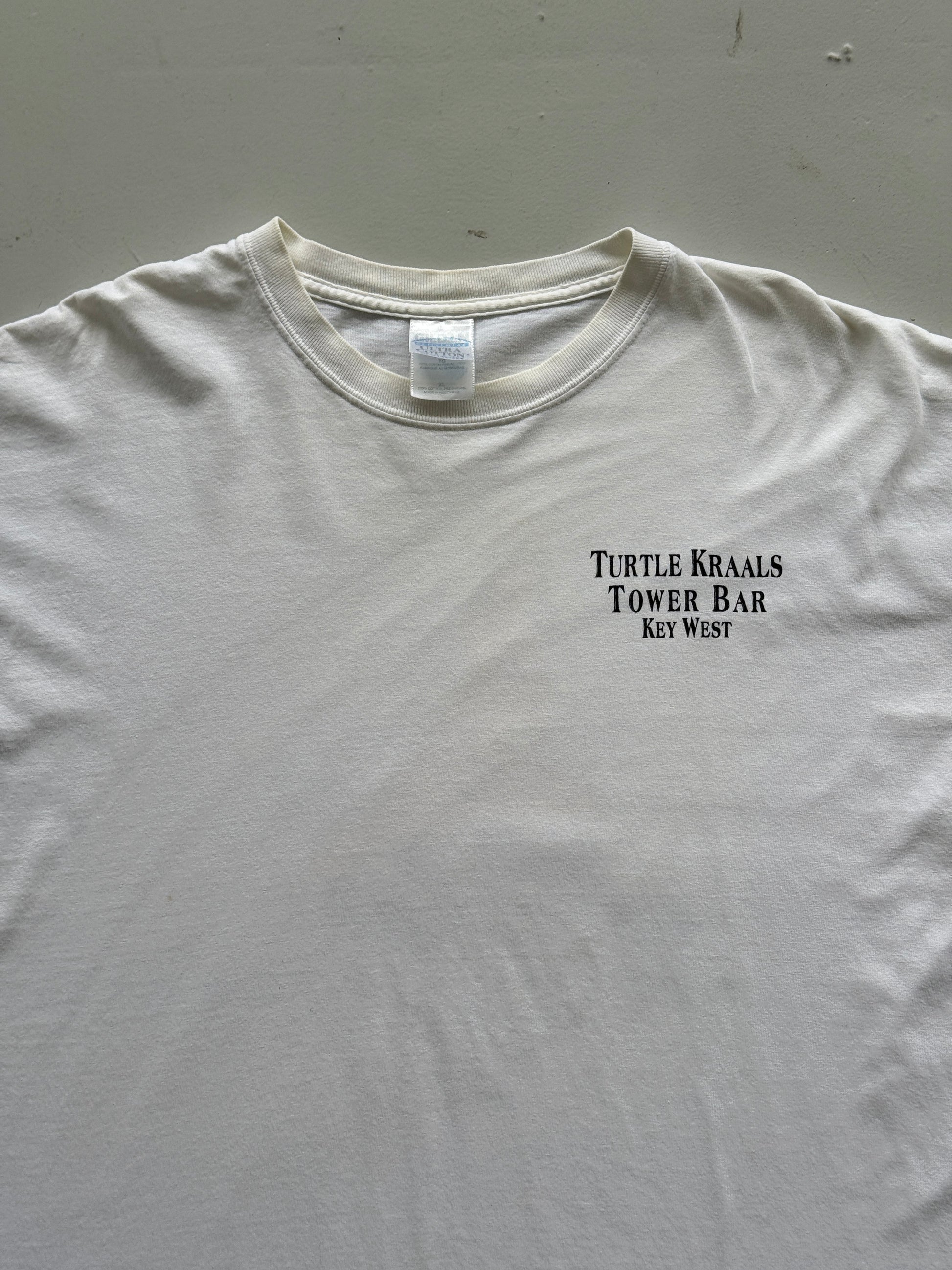 White Turtle Bay 90's Vintage Slogan Graphic Bar T-Shirt - XL