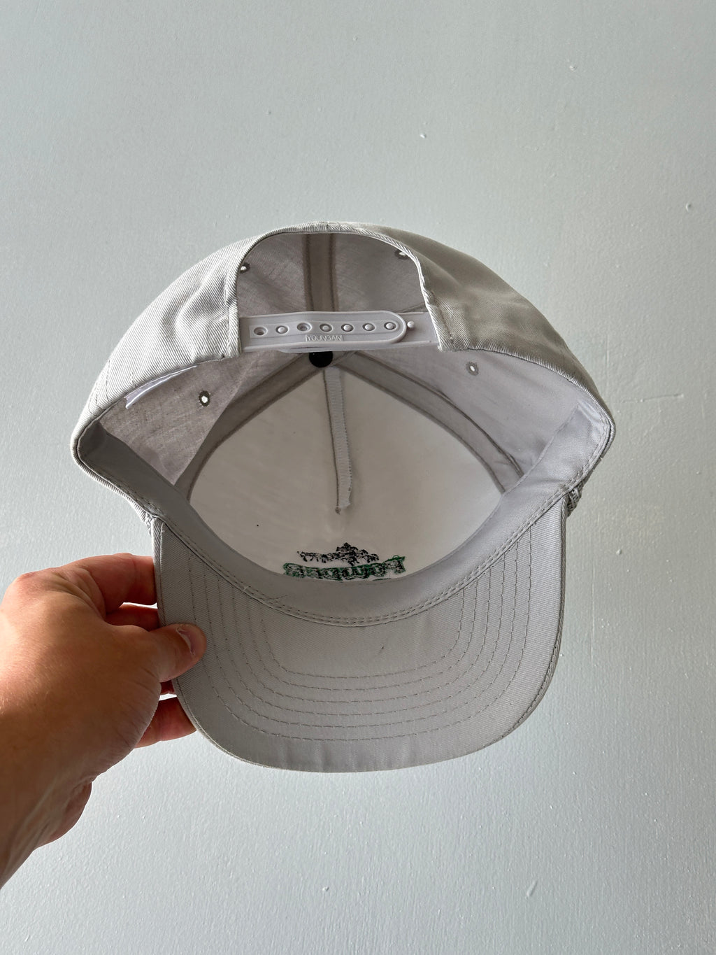Grey Powder River 90's Vintage SnapBack Trucker Cap