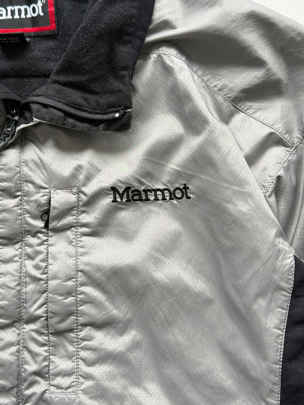 Marmot Silver & Black 00's Vintage Lightweight Insulated Jacket - Medium