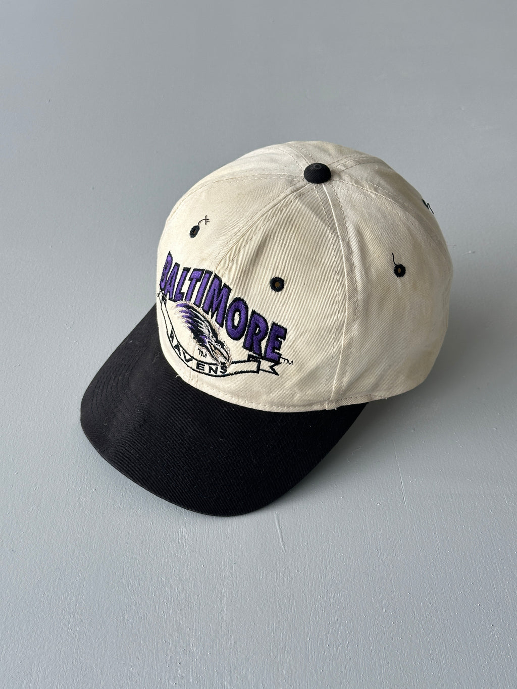 Cream / Black Baltimore Ravens 90's Vintage SnapBack Trucker Cap