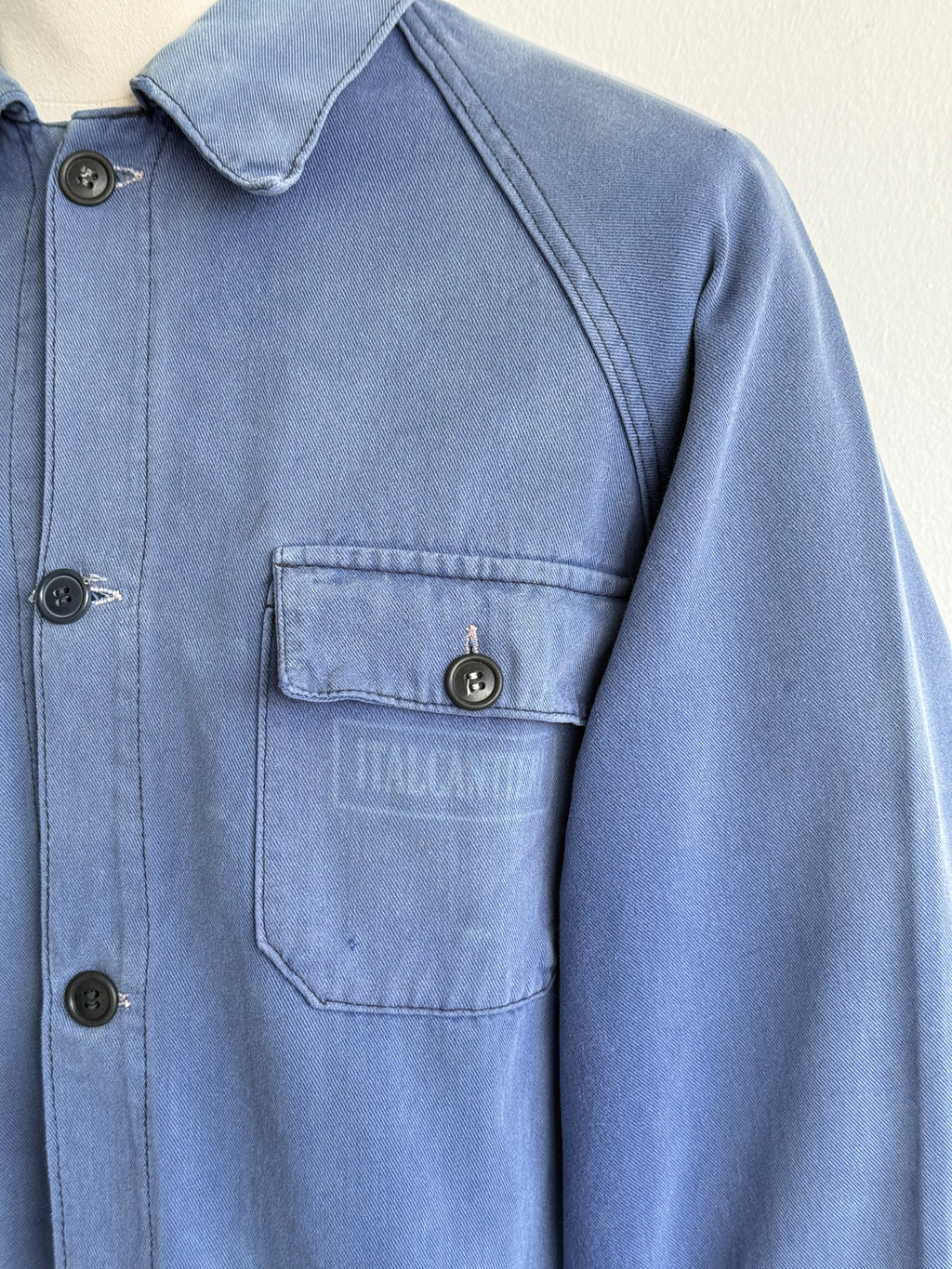Thrashed Blue French 1960s Vintage Workwear Chore Jacket CH494 - Small