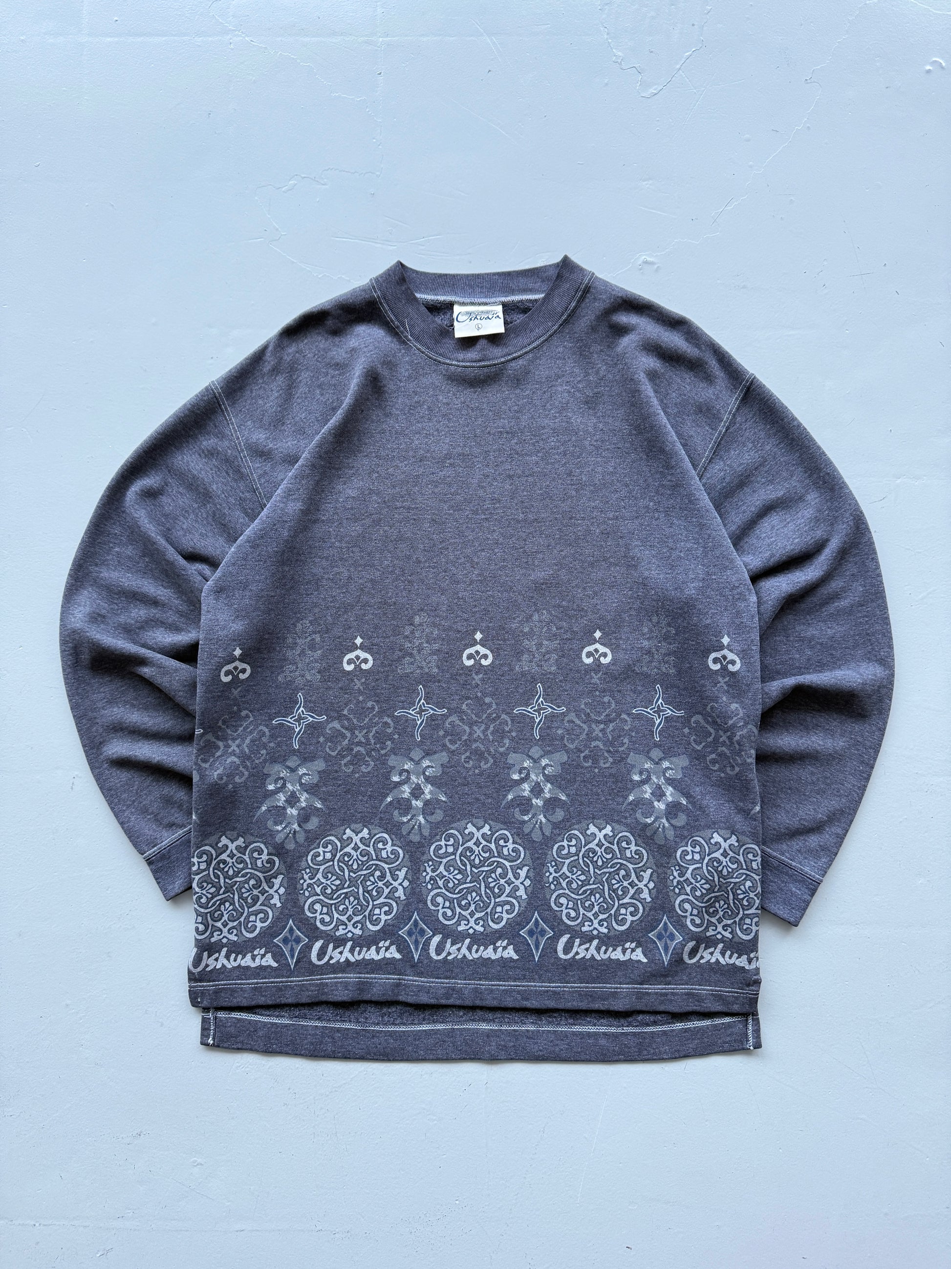 Grey Ushuaia 90's Vintage Surfer Graphic Sweatshirt - Large