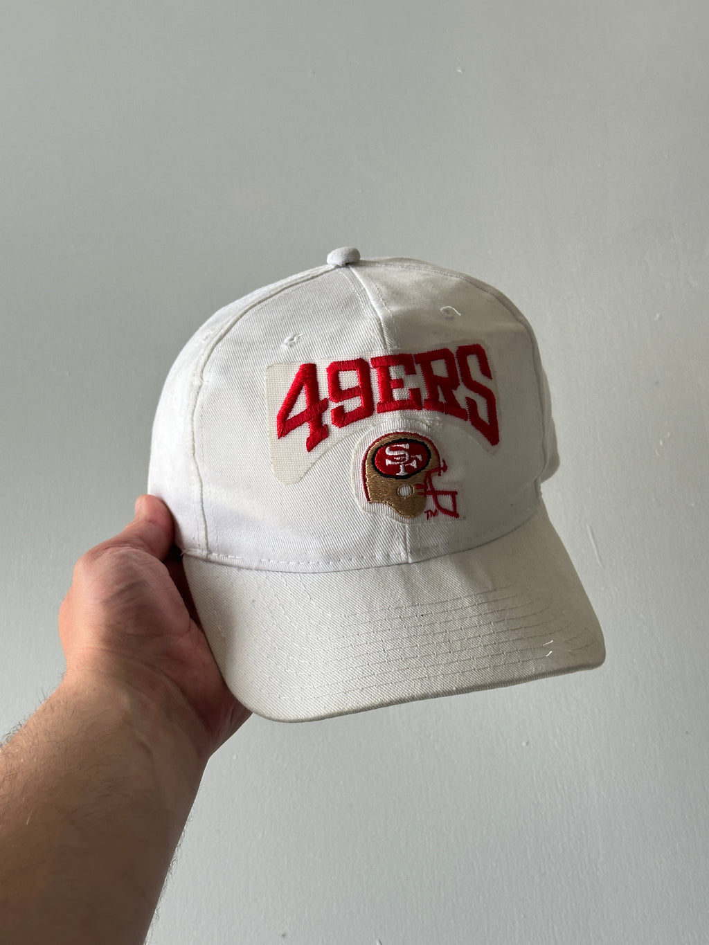 White New Era San Francisco 49ers 80's Vintage SnapBack Trucker Cap