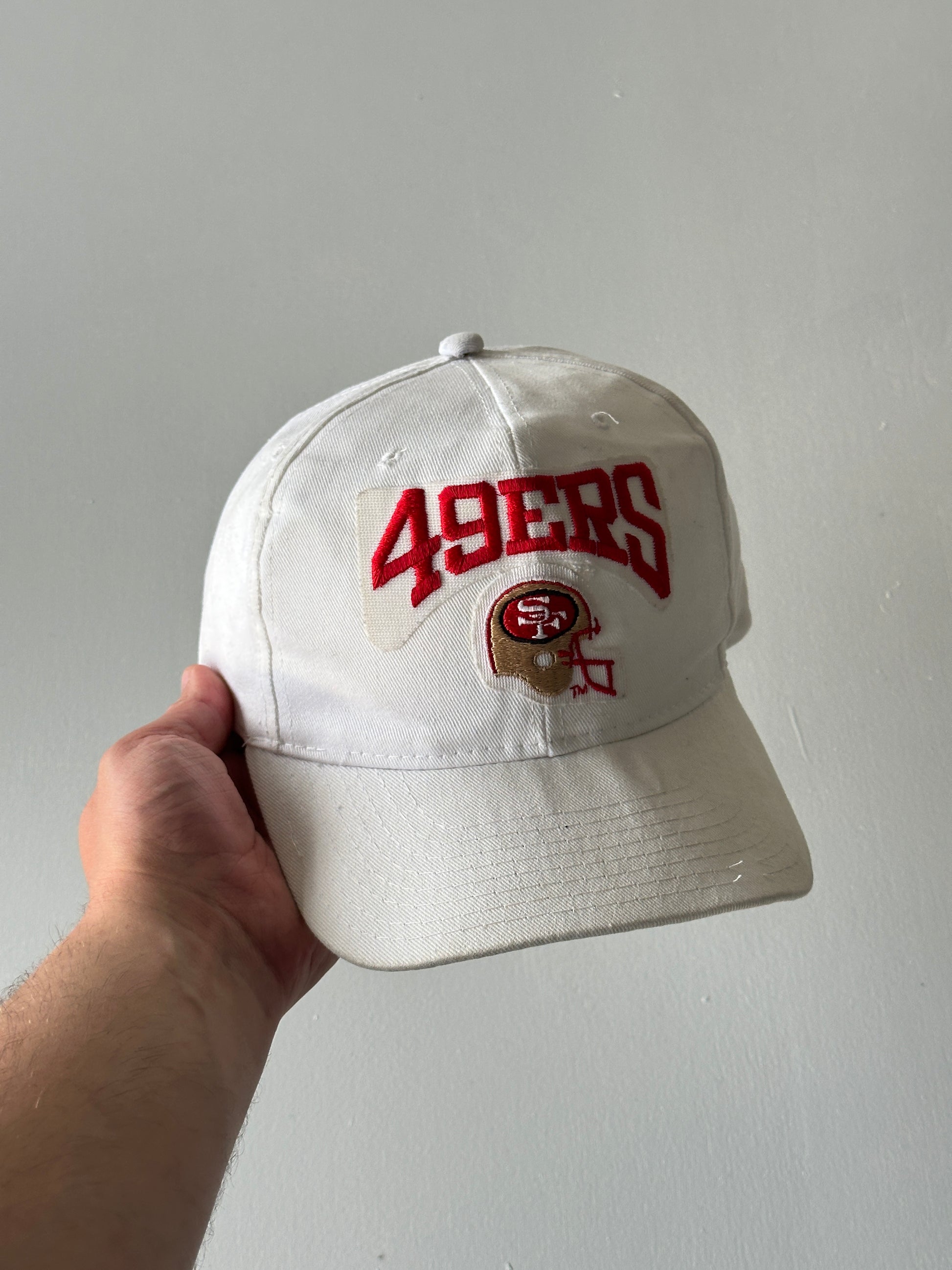 White New Era San Francisco 49ers 80's Vintage SnapBack Trucker Cap