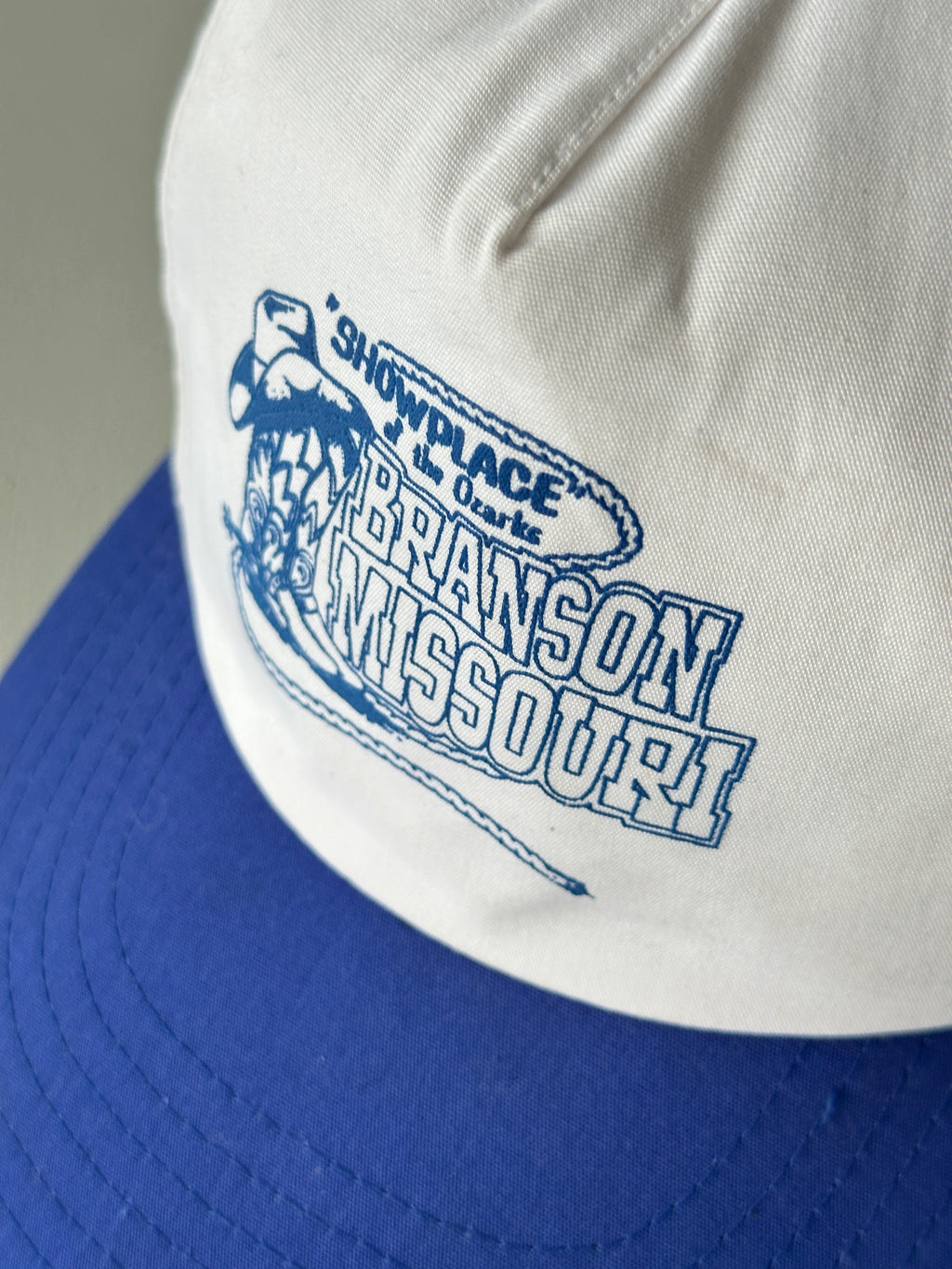 White / Blue Branson Missouri 90's Vintage SnapBack Trucker Cap