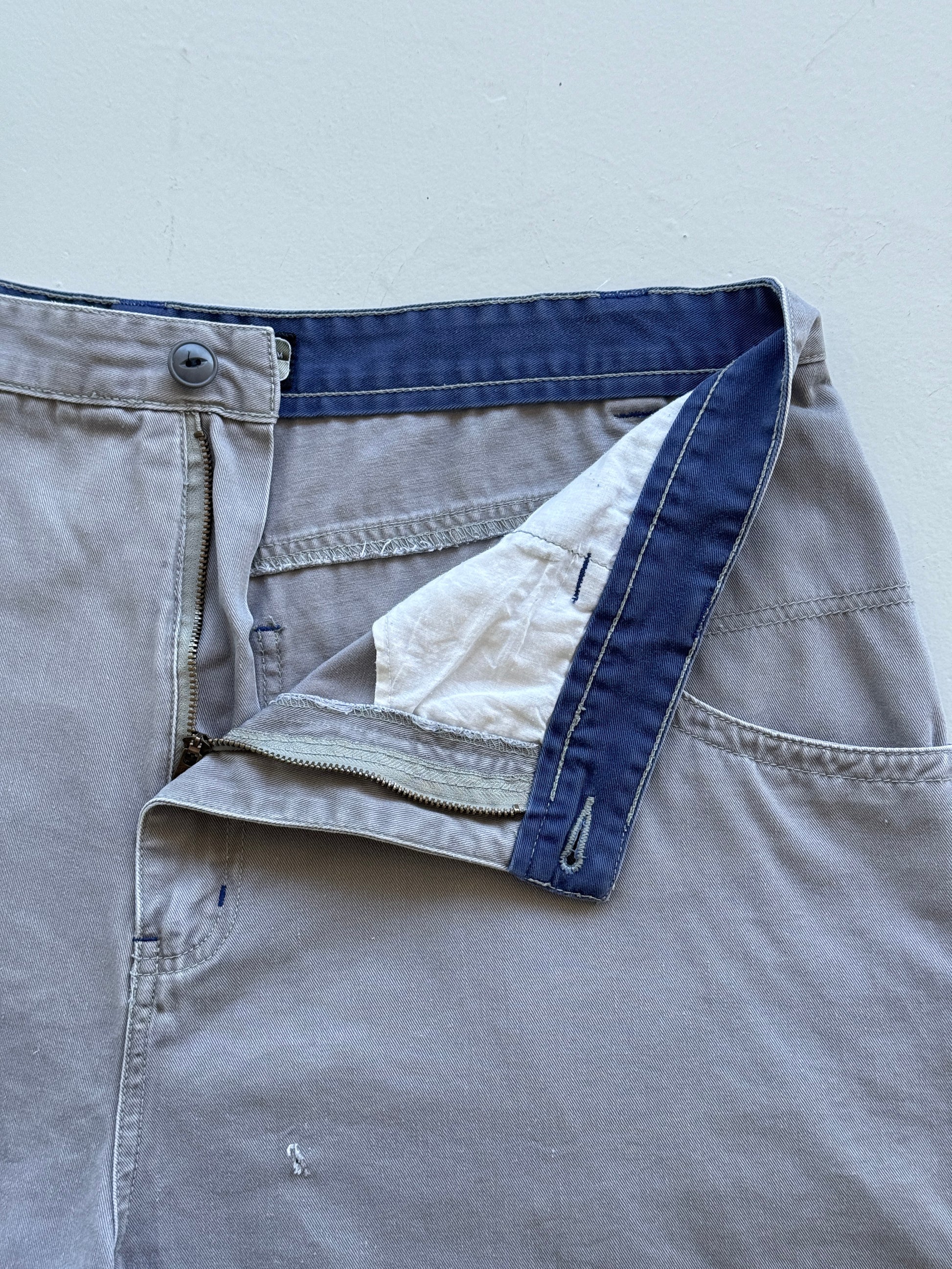 Grey One Touch Brand 00's Vintage Baggy Climbing Shorts - W40 x L7