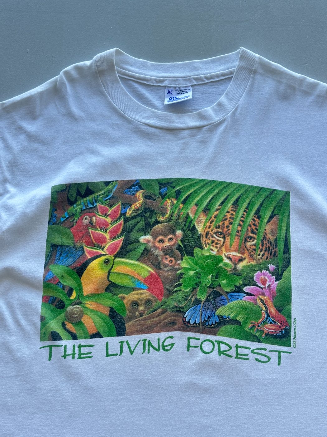 Human-i-Tees The Living Forest 90's Vintage Single Stitch T-Shirt - XL