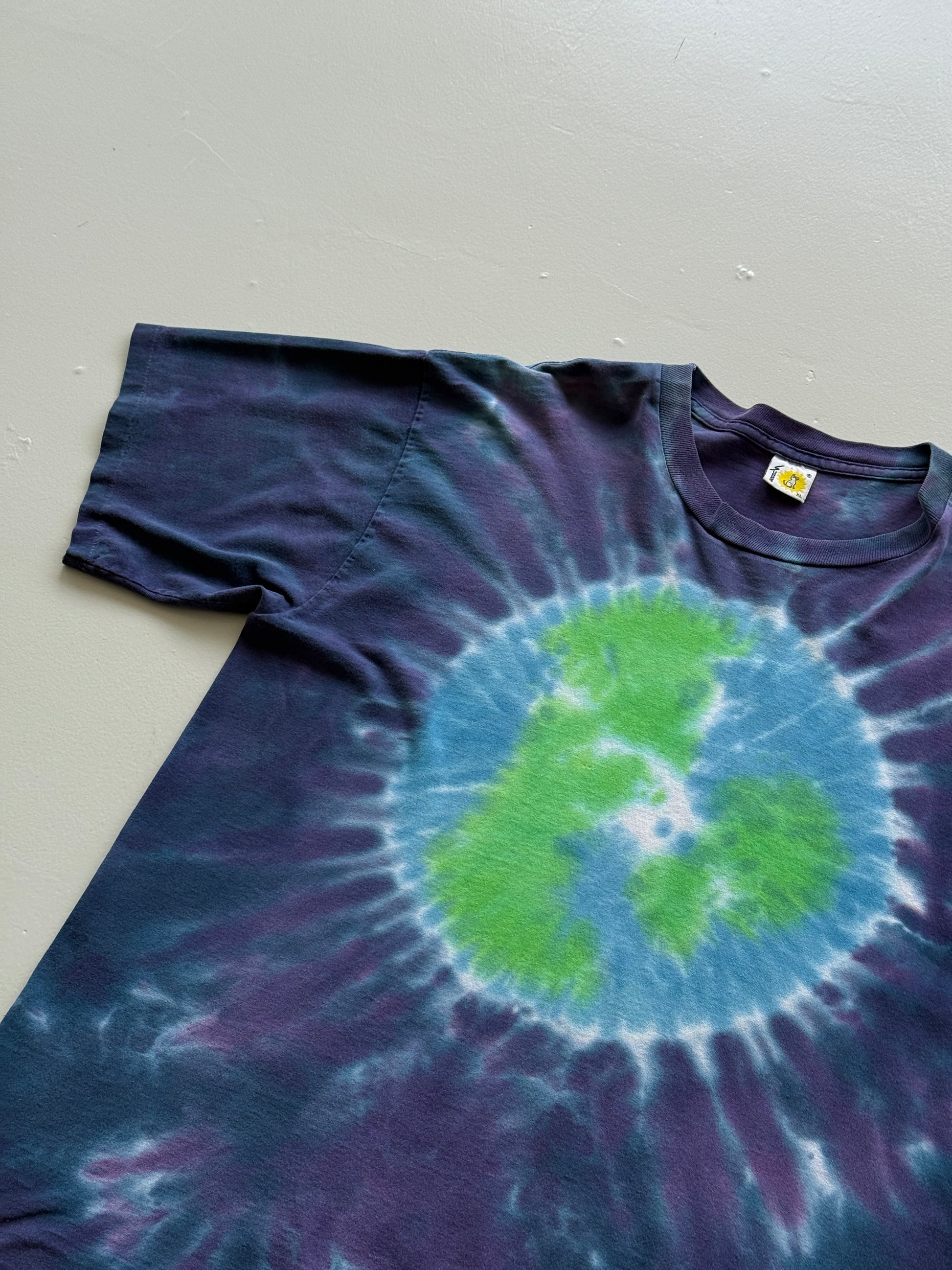 Purple Tie-Dye Earth 90's Vintage Single Stitch T-Shirt - XL