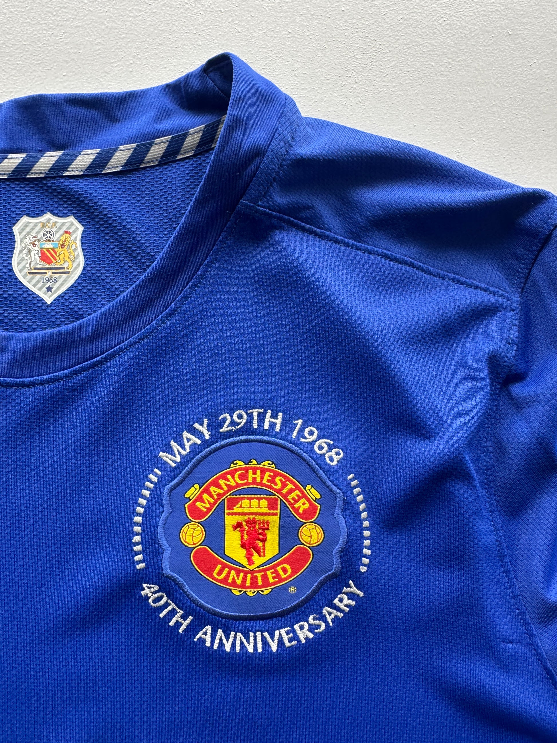 Nike Man Utd 40th Anniversary AIG 00's Vintage Football Shirt - Large