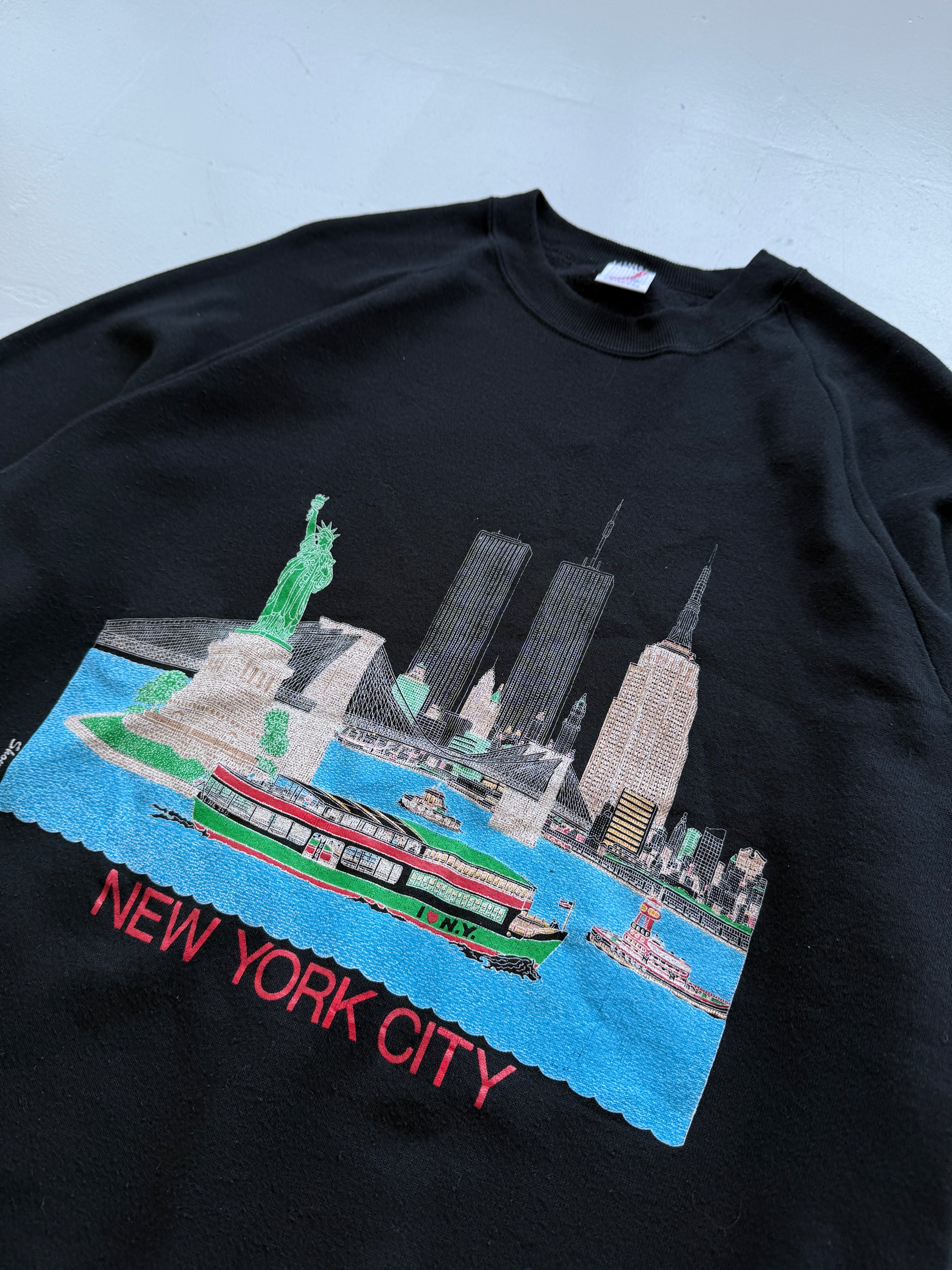 Black New York 90's Vintage Graphic Tourist Sweatshirt Jumper - Medium