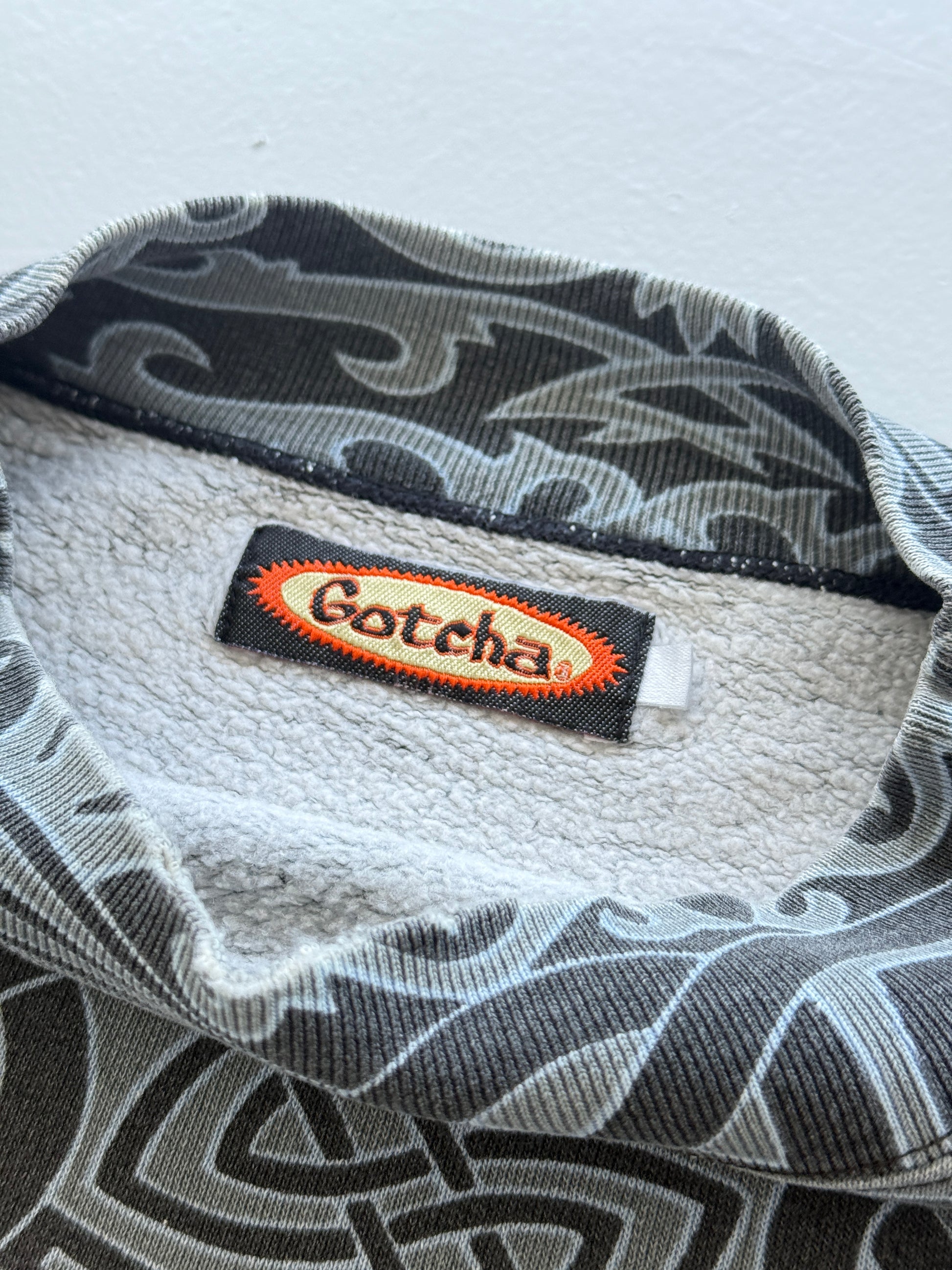 Gotcha All-Over Print 90's Vintage Surf Sweatshirt - Medium Oversized
