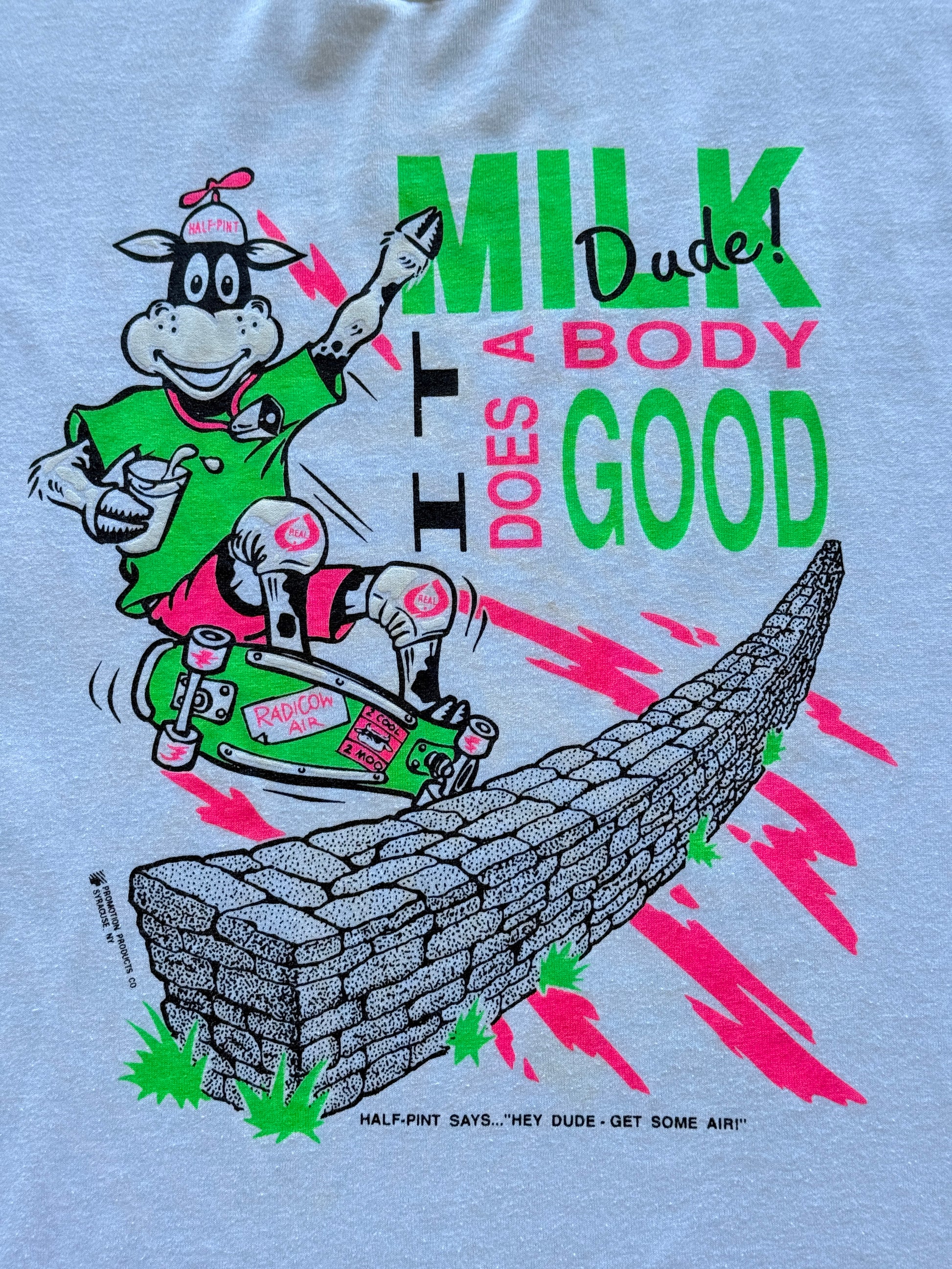 White Half-Pint Milk Skate 90's Vintage Single Stitch Graphic T-Shirt - Large