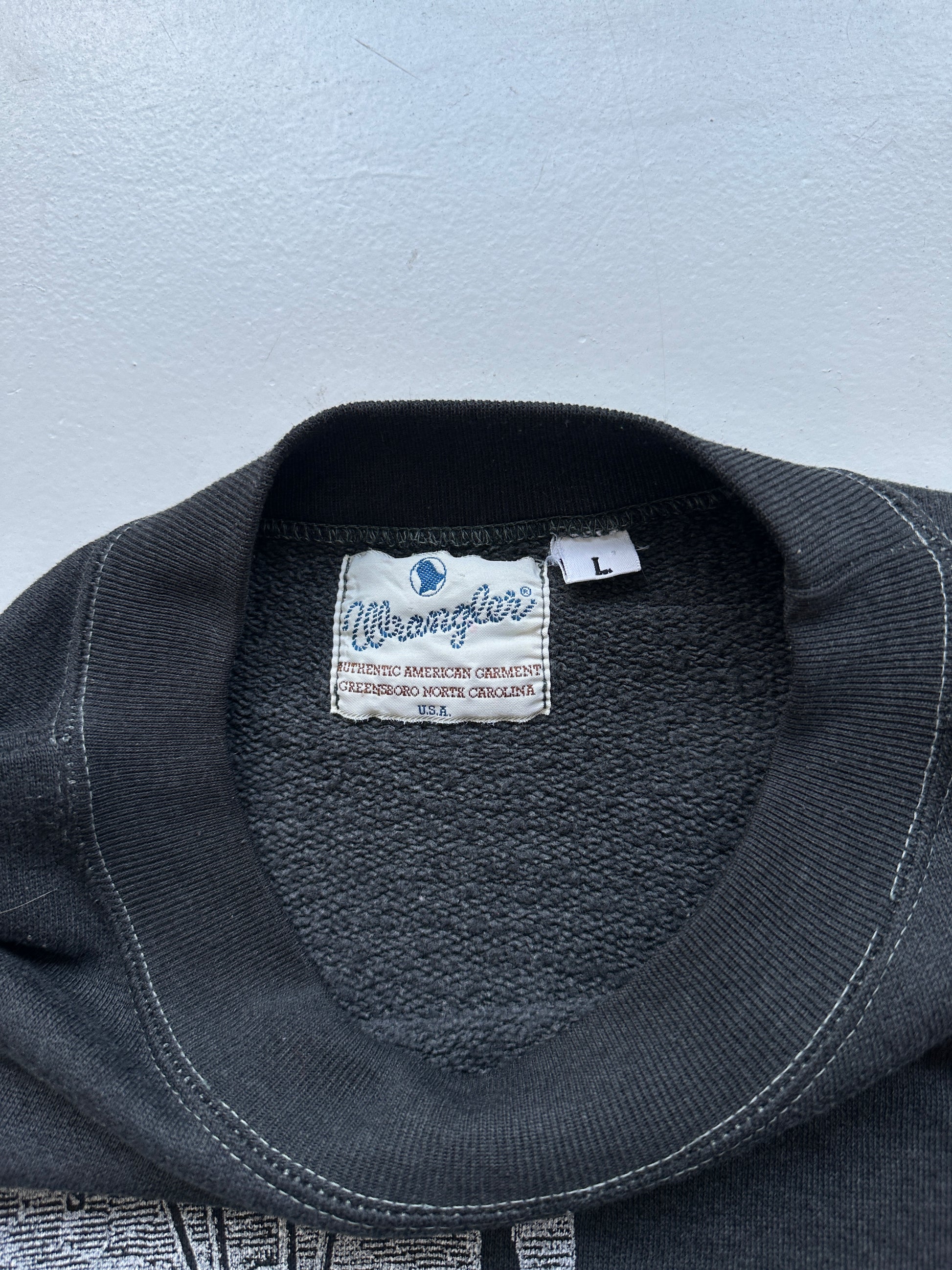 Black Wrangler 90's Vintage Liberty Bell Graphic Sweatshirt - Medium