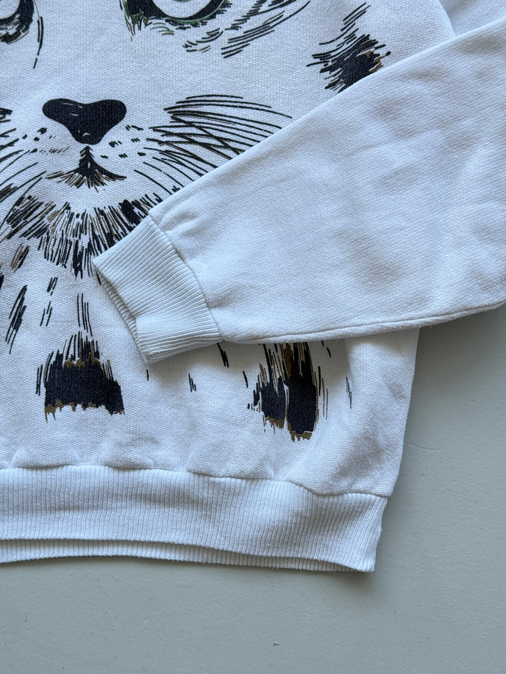 White Cat Graphic 80's Vintage Quarter Zip Sweatshirt - Medium