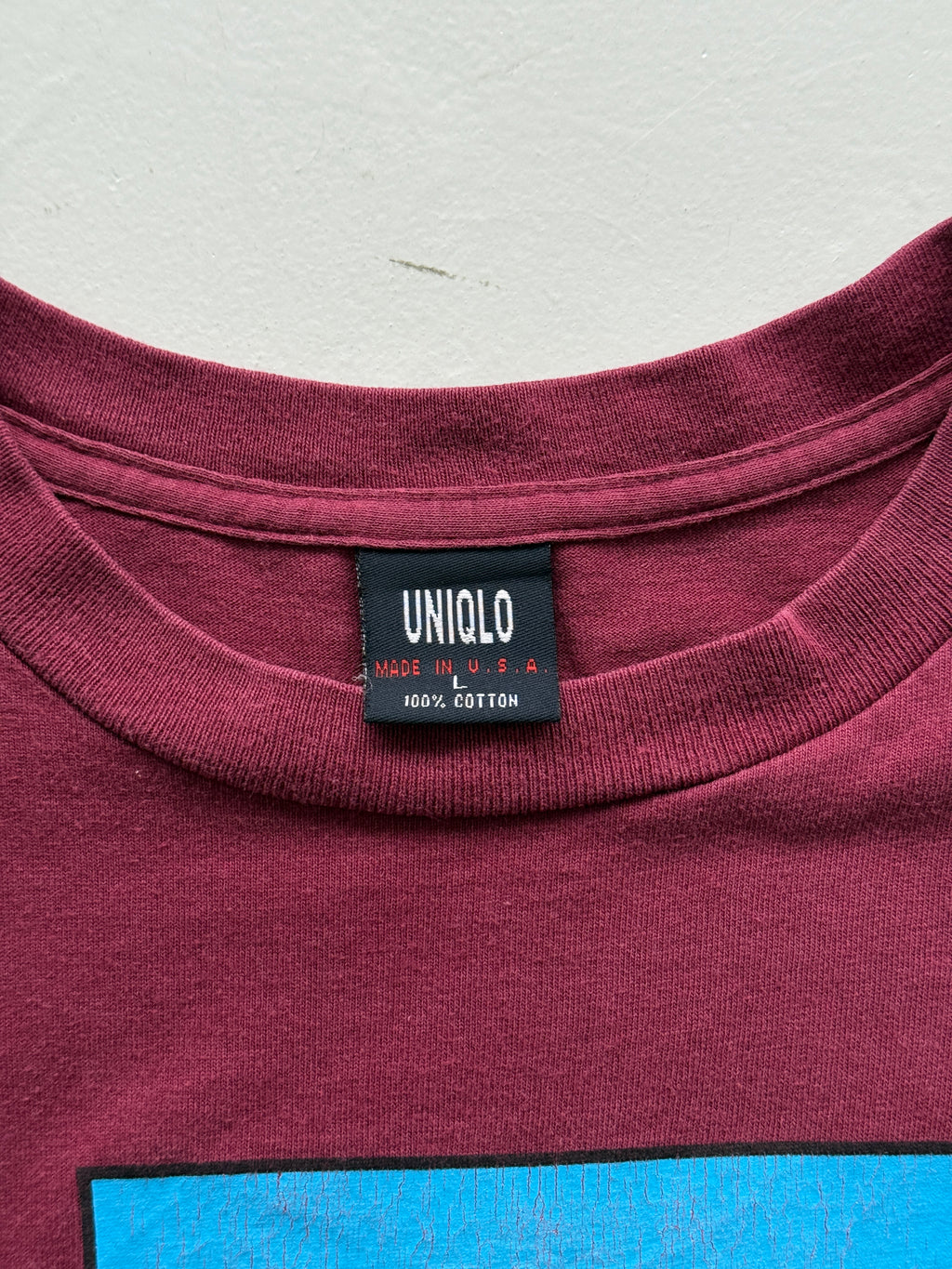 Maroon Early Uniqlo 00's Vintage Graphic Made in USA T-Shirt - Medium