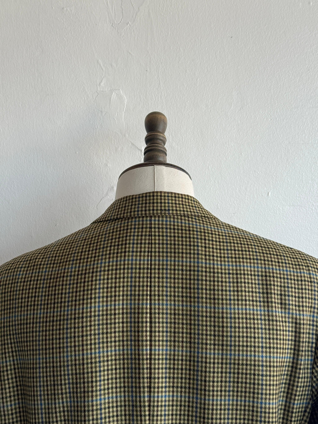 Burberry's 100% Cashmere Made in West Germany Vintage Blazer - Large
