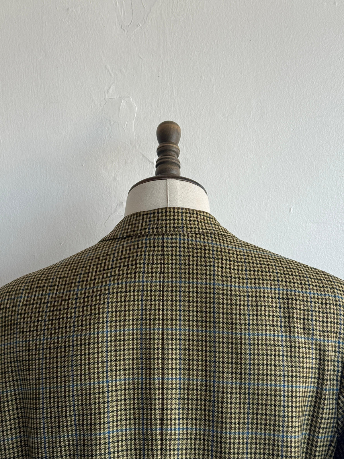 Burberry's 100% Cashmere Made in West Germany Vintage Blazer - Large