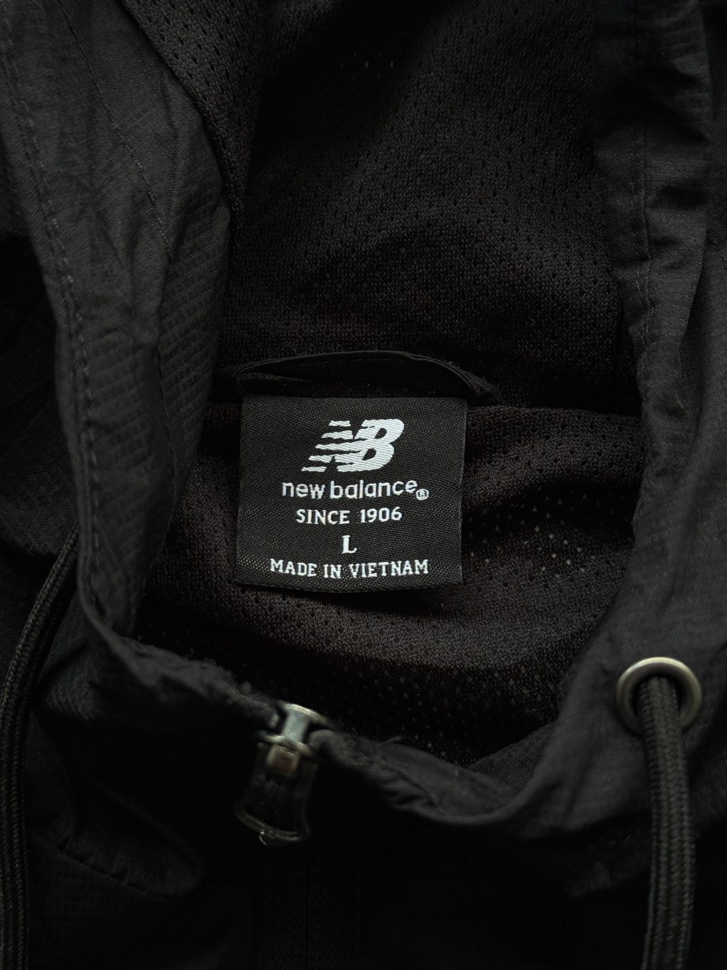 New Balance Since Hooded Windbreaker Jacket - Large