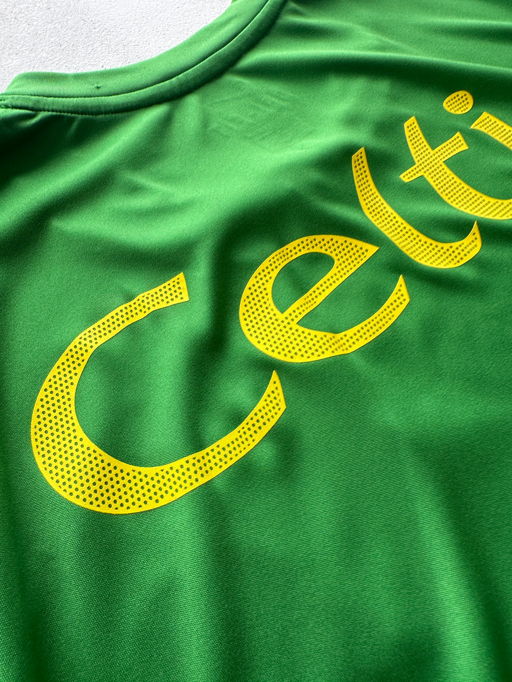 Nike Celtic FC Carling Sponsor 00's Vintage Training Football Shirt - Medium