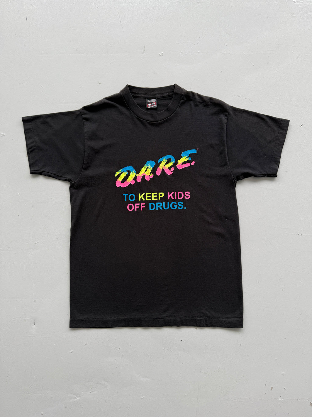 Black Dare 90's Vintage Graphic Single Stitch T-Shirt - Large
