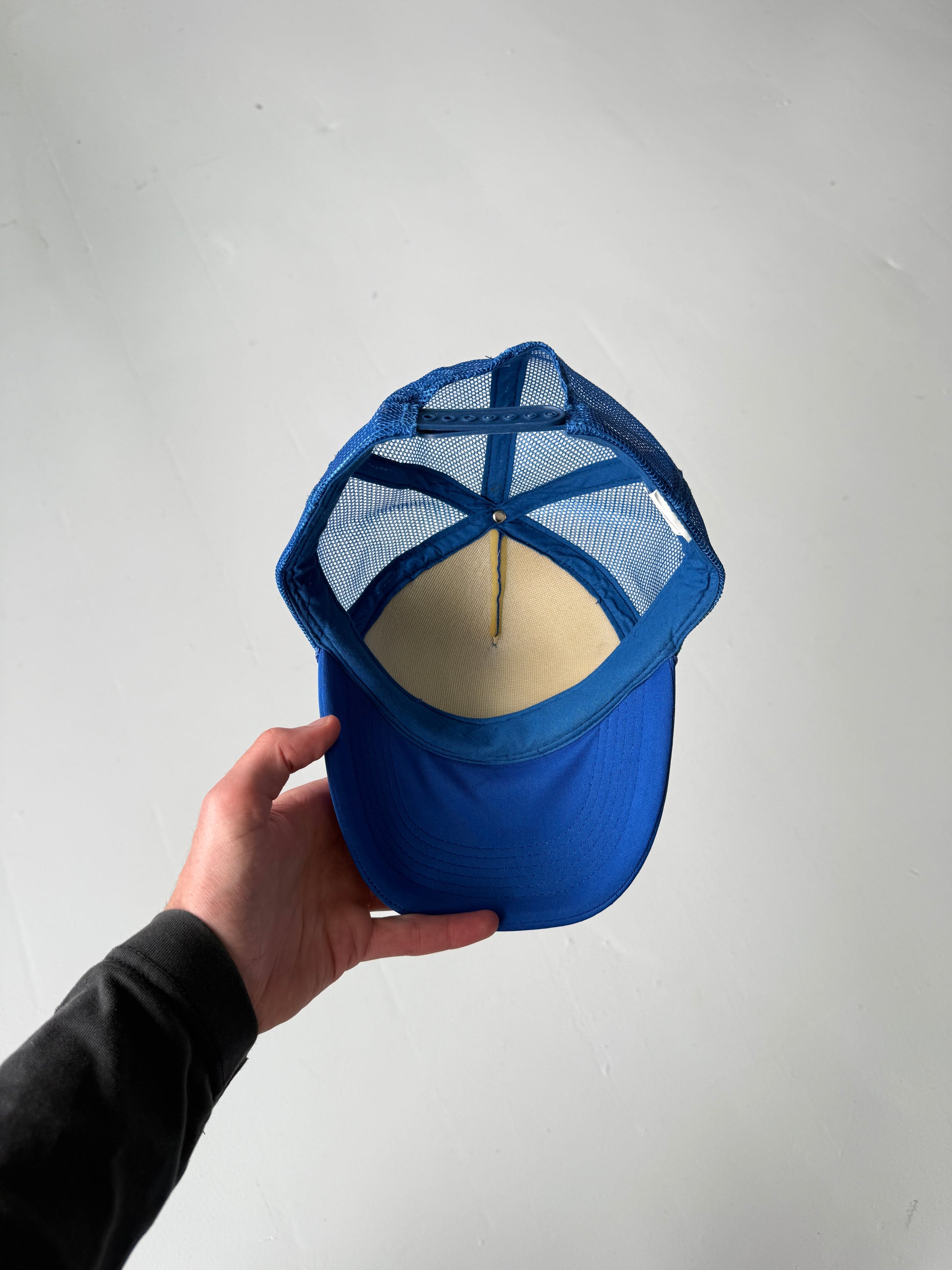 Blue Hawaiian Islands Tourist Vintage Foam and Mesh SnapBack Trucker Cap