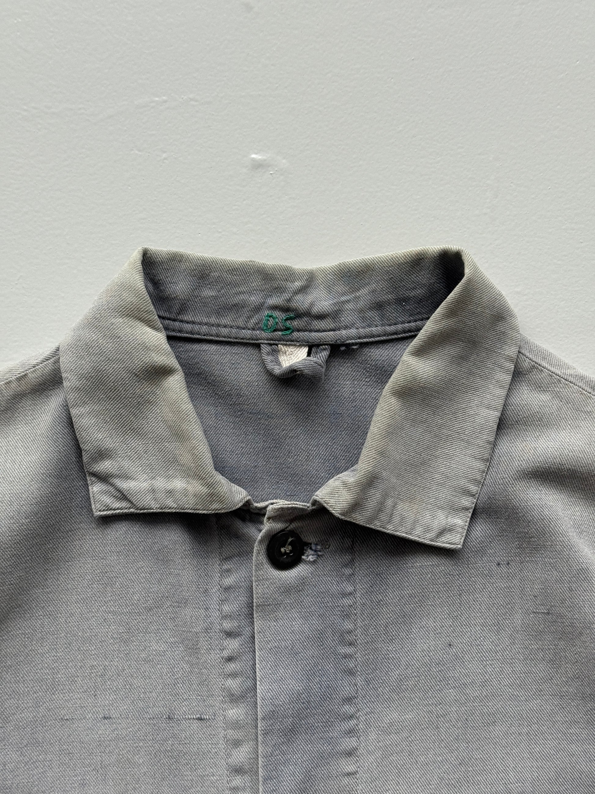 Thrashed Faded Grey Chore Jacket 80's Vintage French Workwear CH155 - Medium