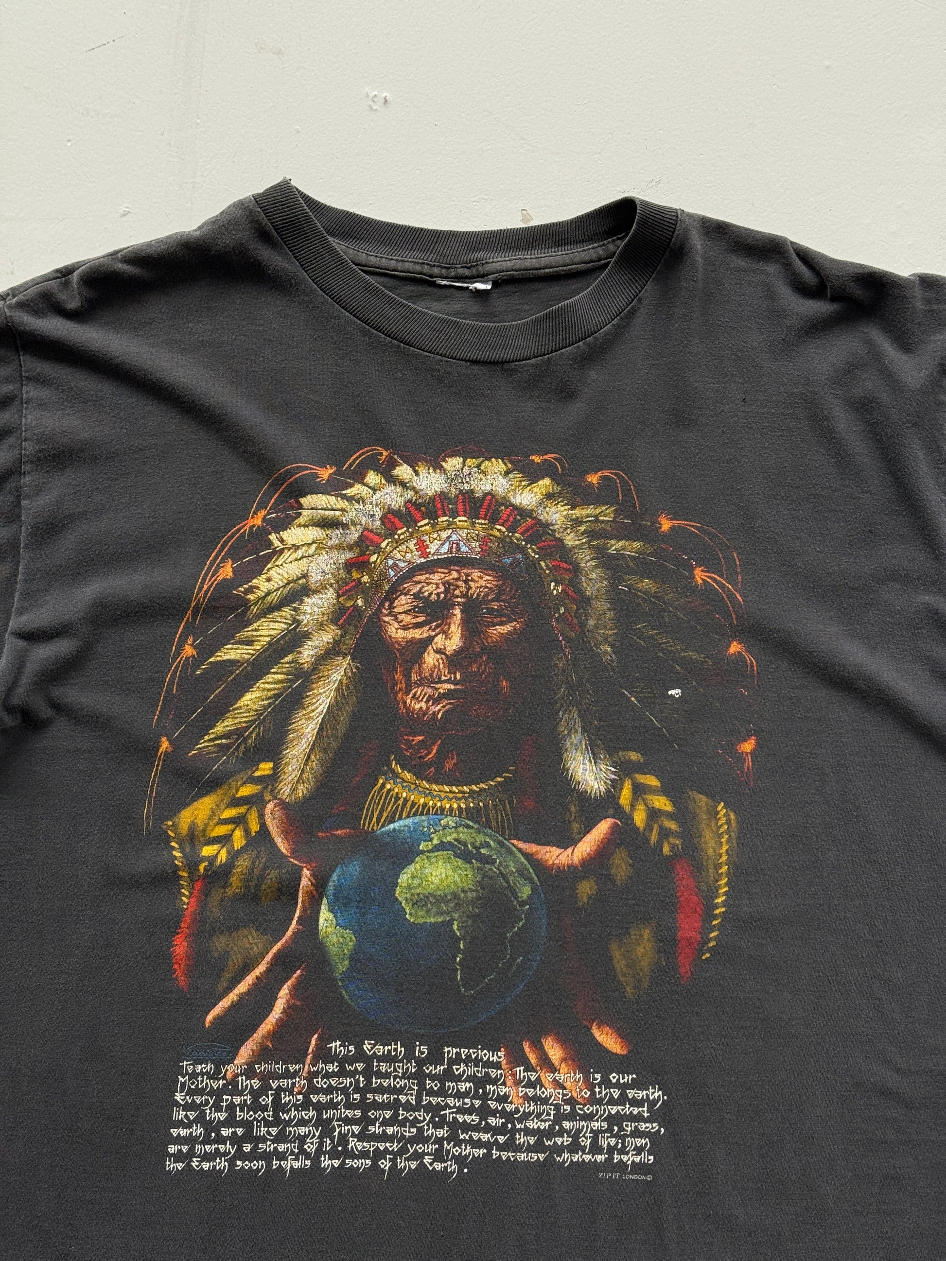 Black Native American 90's Vintage Graphic Tourist T-Shirt - Large