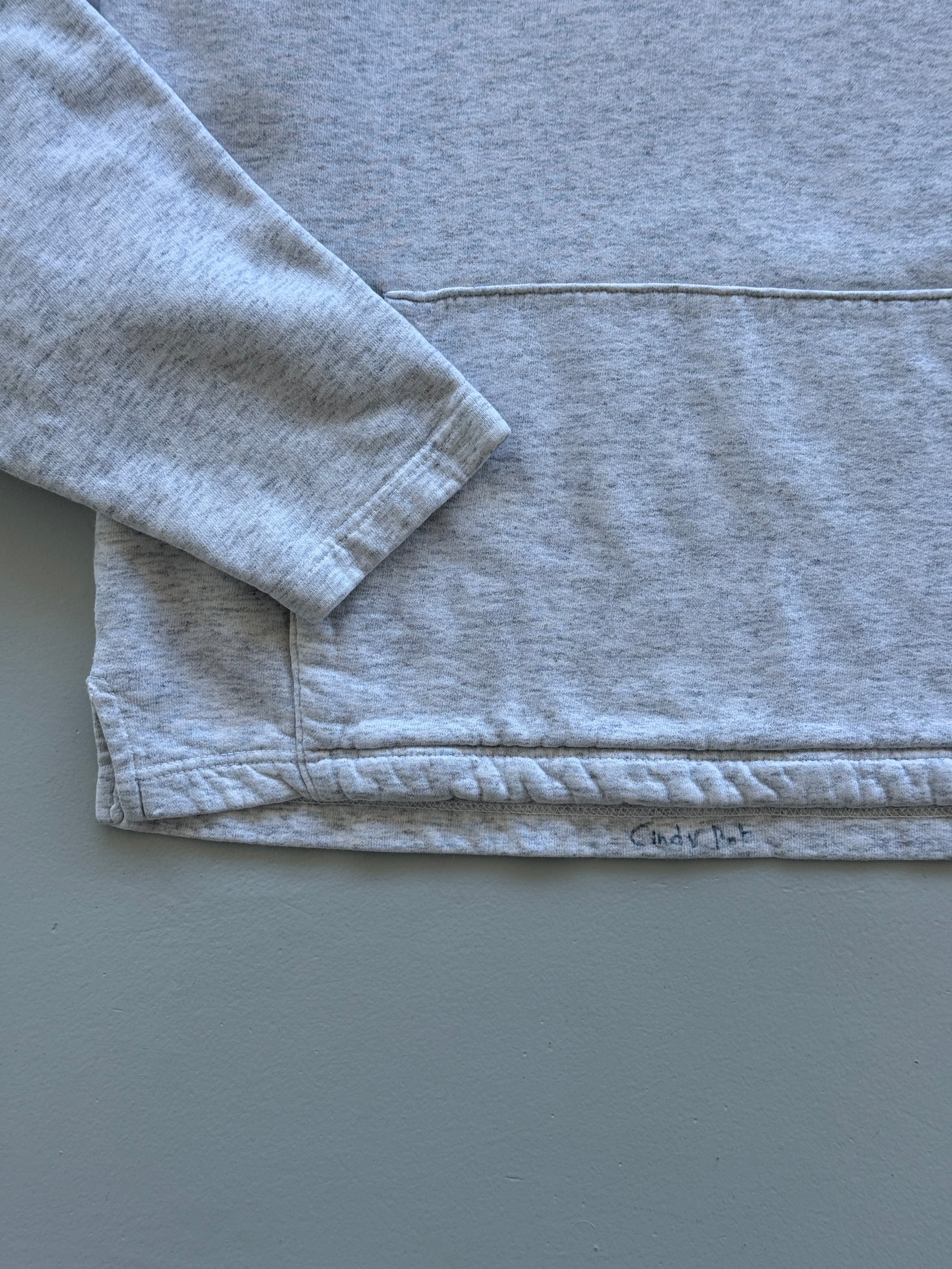 Grey Maui and Sons 00's Vintage Y2K Surfer Graphic Hoodie - Small