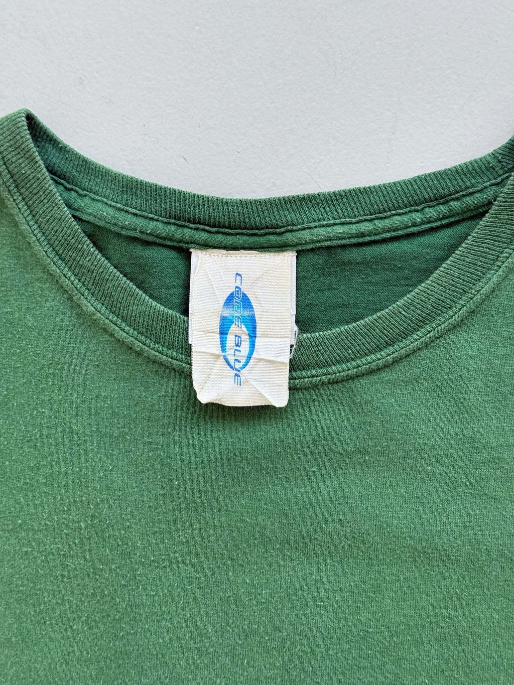 Green Honolulu Police 00's Vintage Graphic T-Shirt - Medium