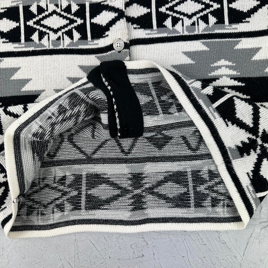 White Knitted Patterned Vintage 90s Sweater Vest - Large