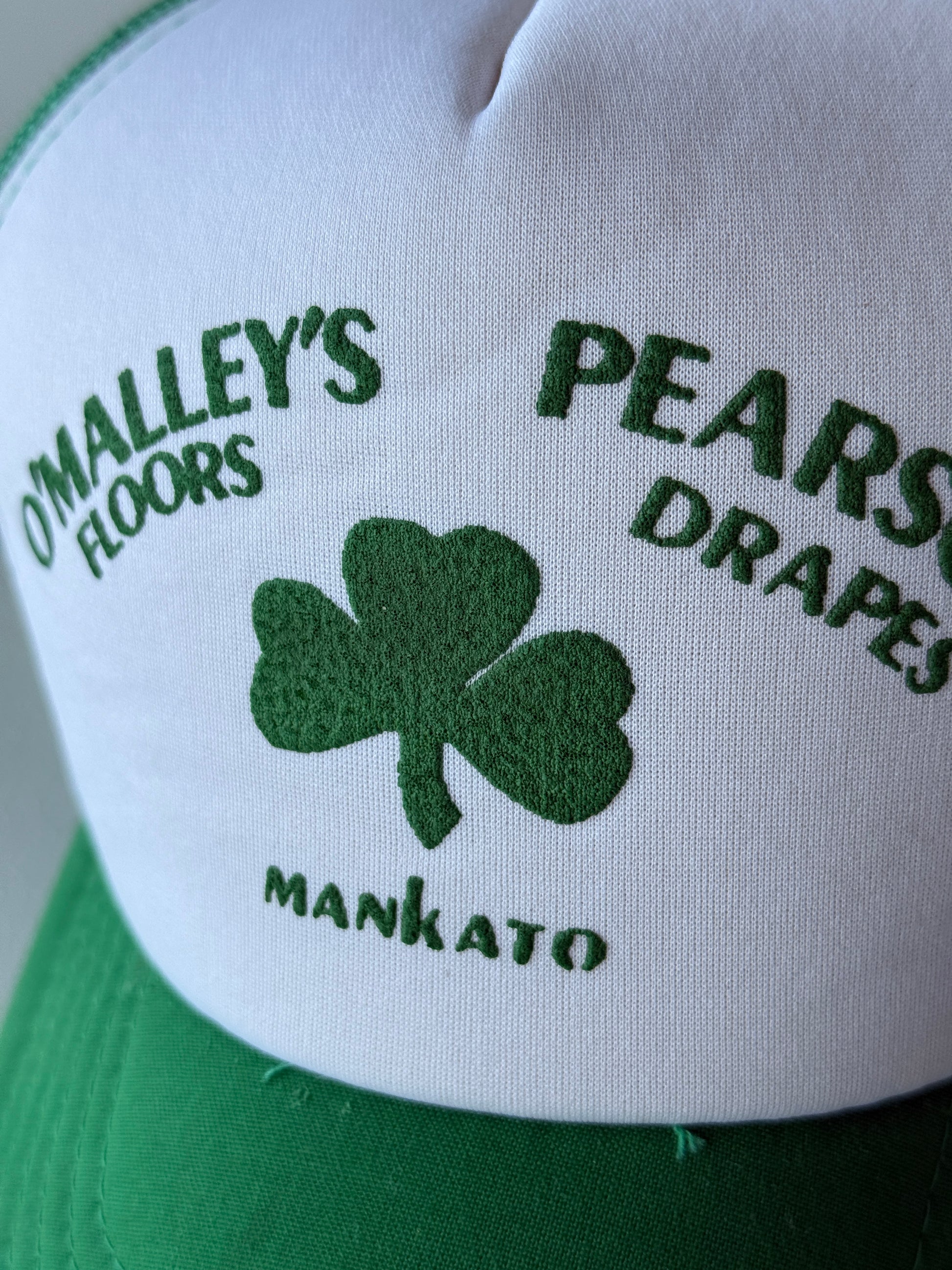 Green / White O'Malley's Irish Shamrock 80's Vintage Foam and Mesh SnapBack Truc