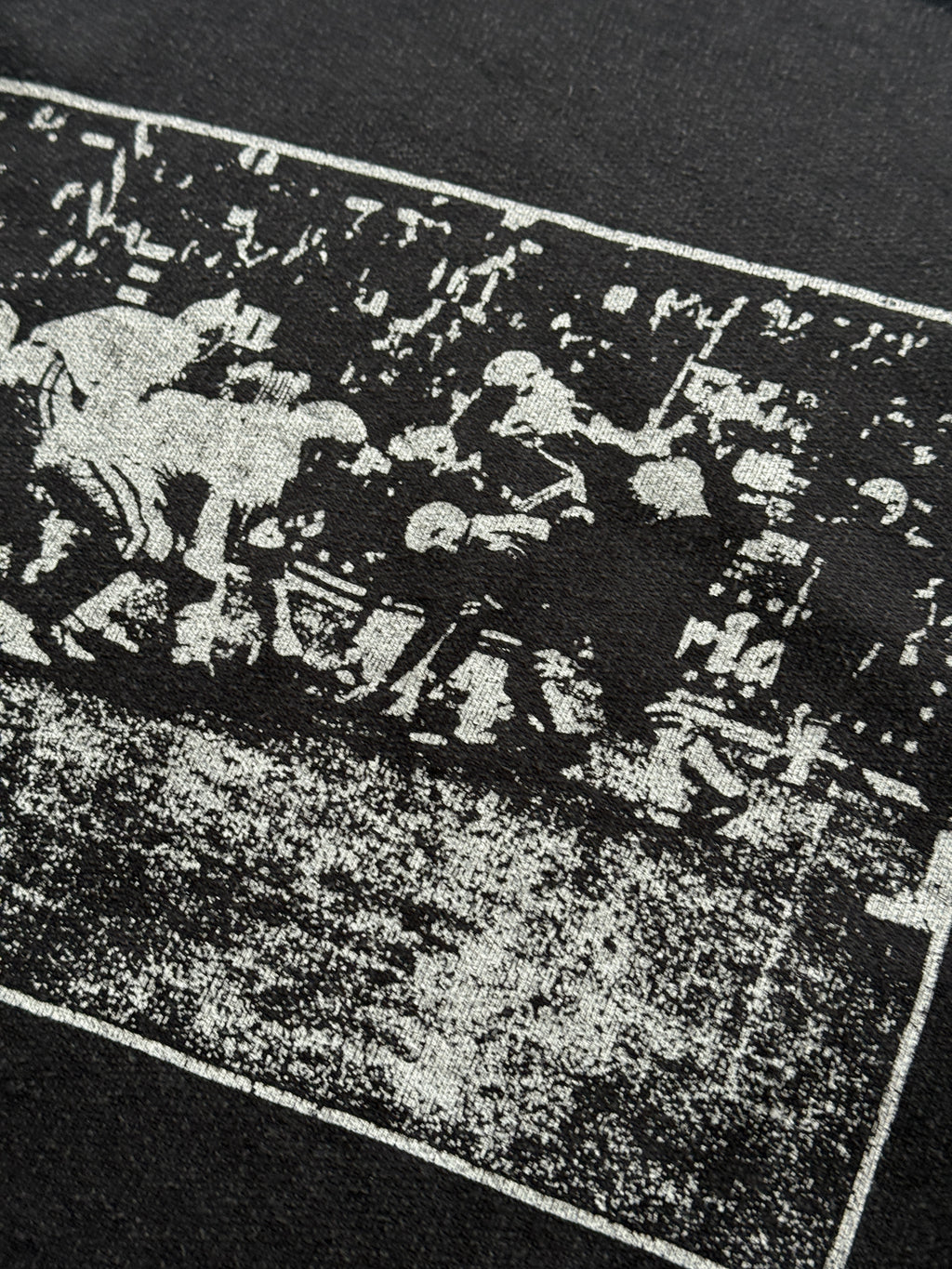 Black American Football 80's Vintage Graphic Sweatshirt Jumper - Large