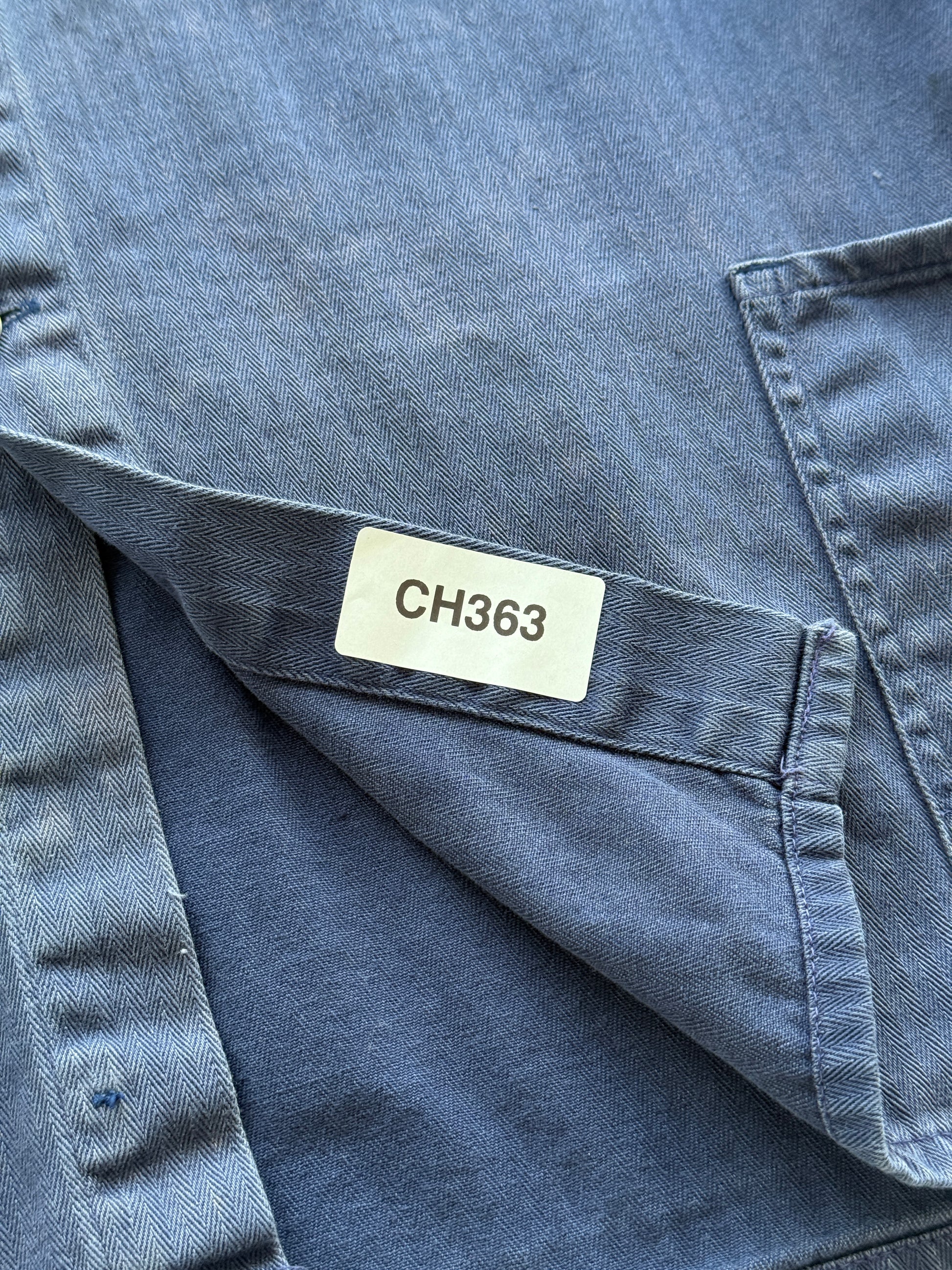 Thrashed Blue Herringbone French Vintage Workwear Chore Jacket CH363 - Large