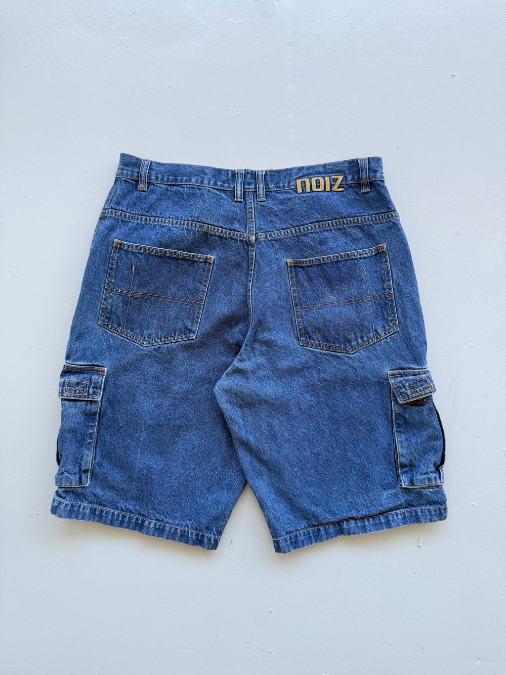 Mid Blue Noiz 00's Vintage Y2K Baggy Hip Hop Cargo Denim Shorts - W38 x L11