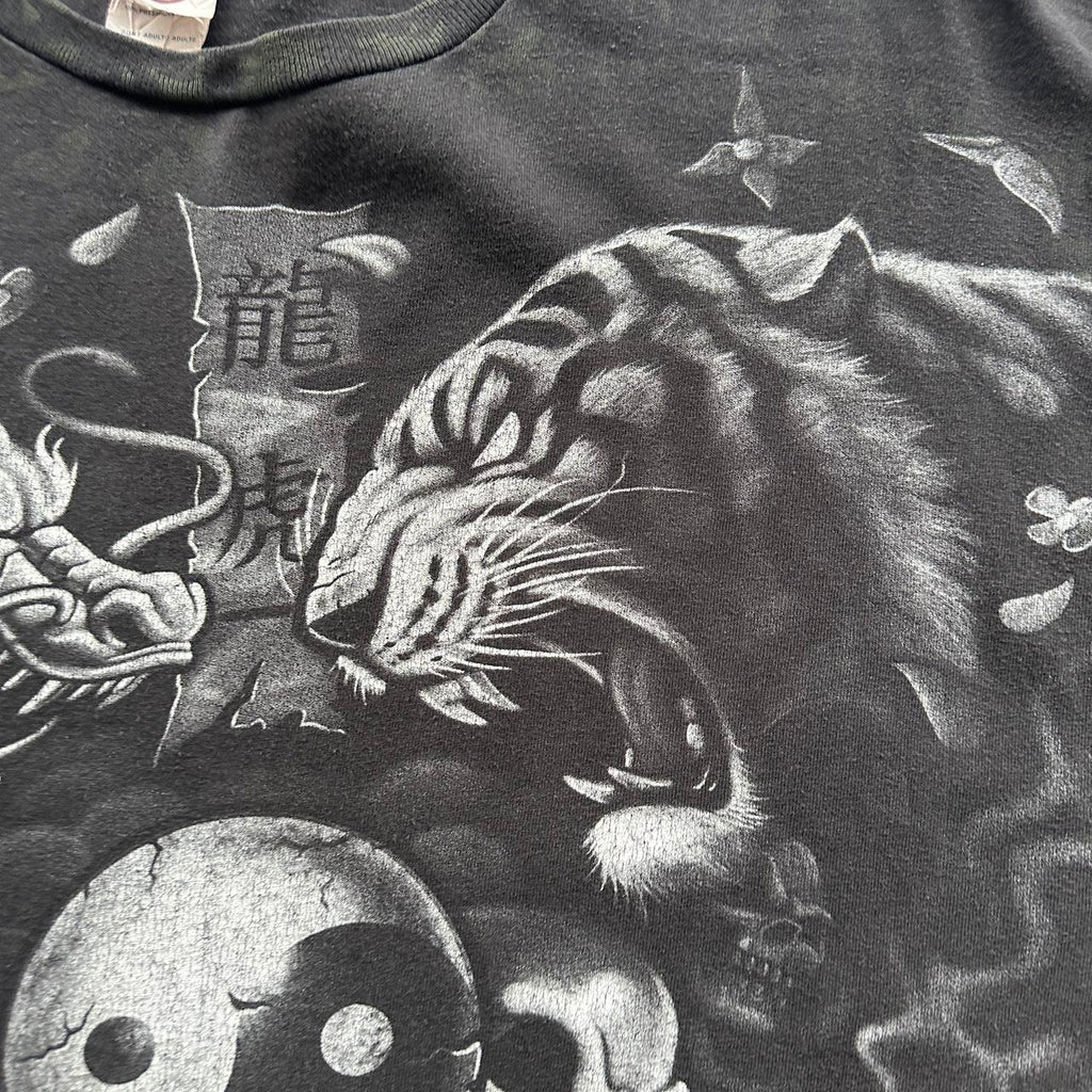 Black Tribal Gothic Y2K 00s Vintage Graphic T-Shirt - 2XL