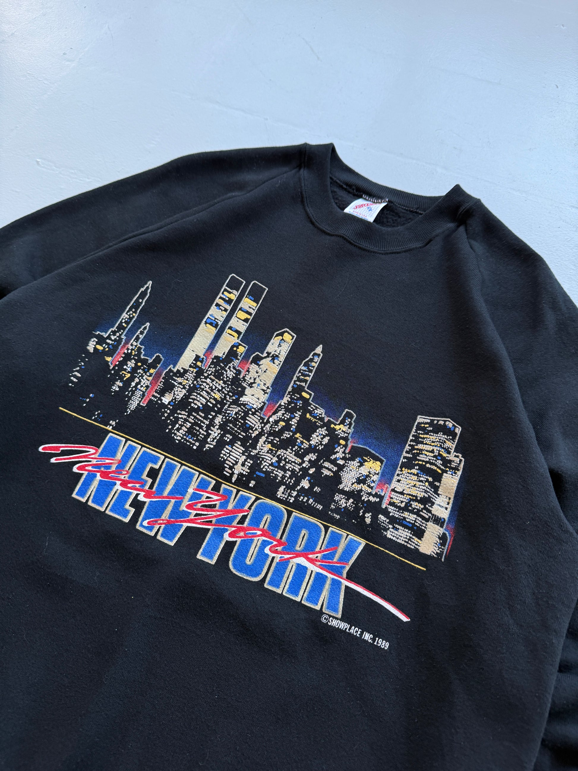 Black New York 90's Vintage Graphic Tourist Sweatshirt Jumper - Medium