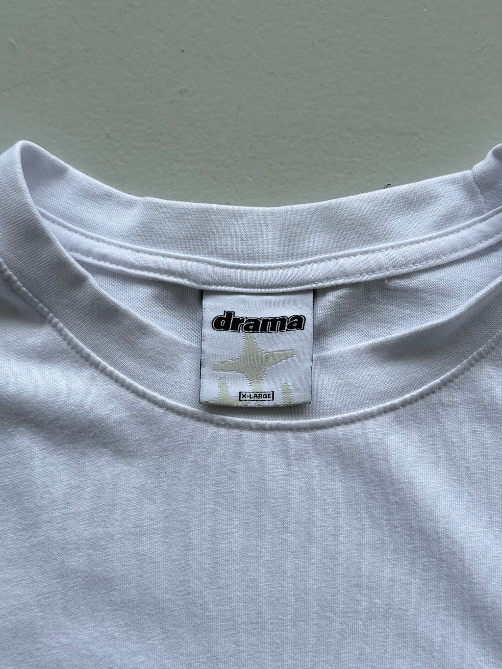 White Drama Call / Fruit of the Loom Graphic Sweetwear T-Shirt - Large