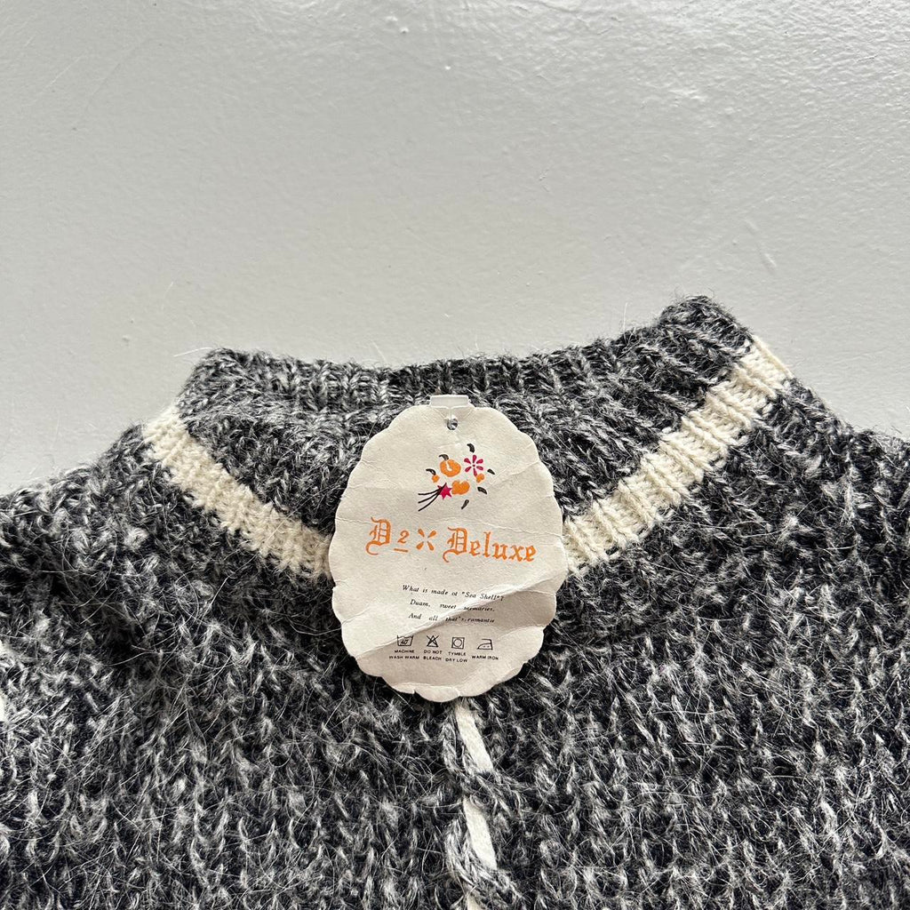 Grey Patterned Hand Knit Vintage Woollen Jumper - Medium