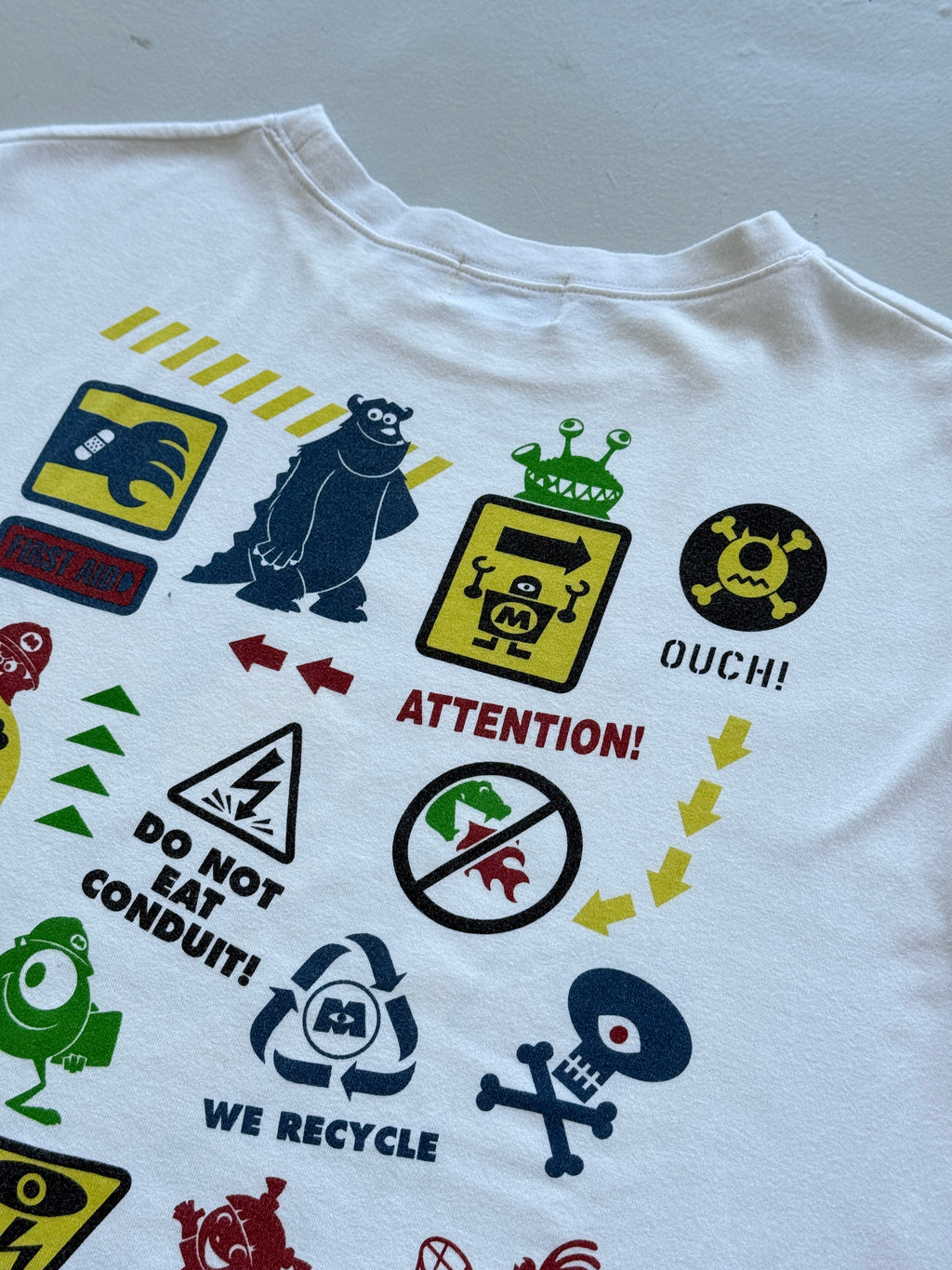 White Monsters Inc 00's Vintage Tokyo Disney Graphic T-Shirt - Large