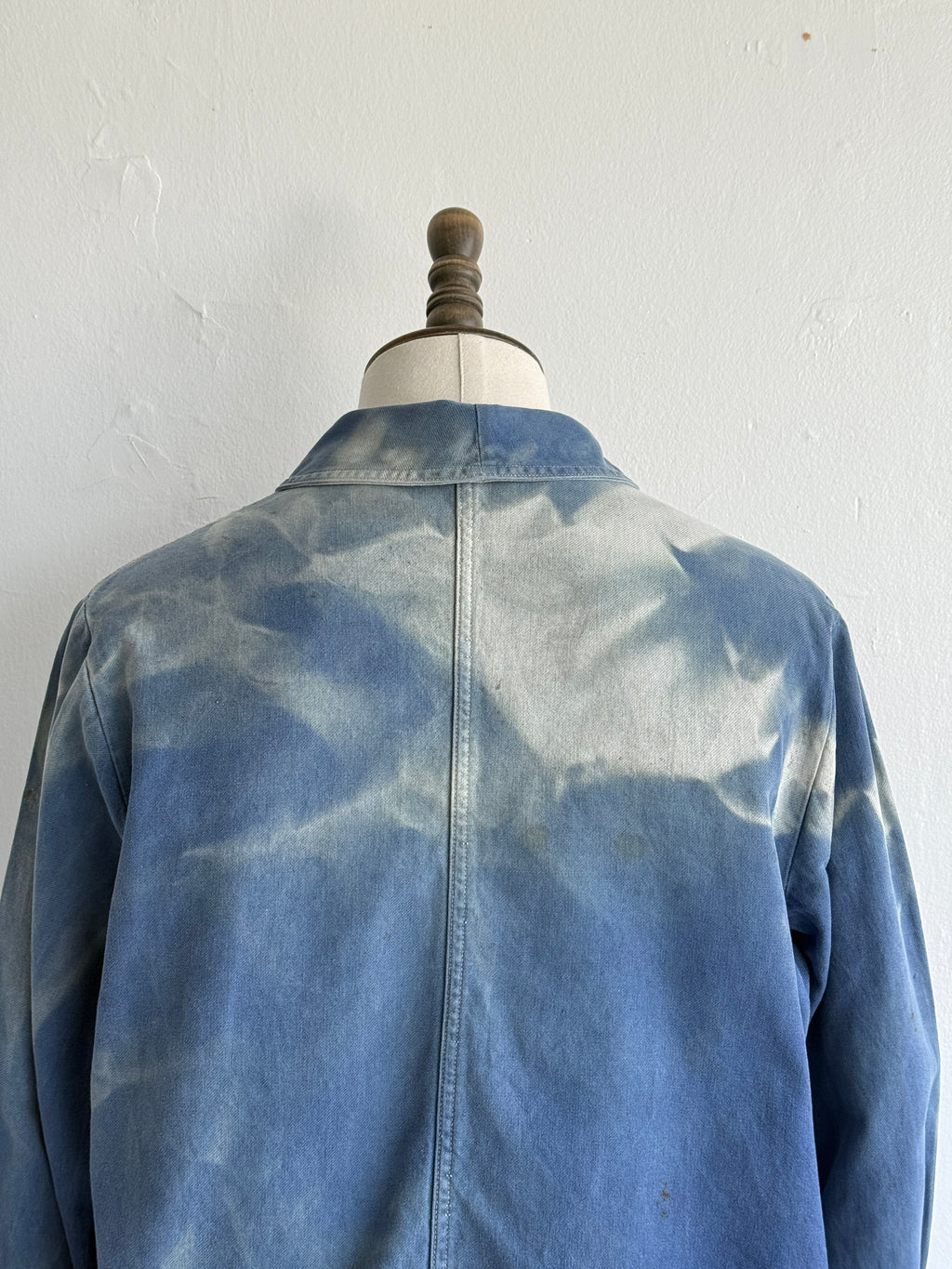 Faded Blue French 1950s/60s Vintage Workwear Chore Jacket CH519 - Medium